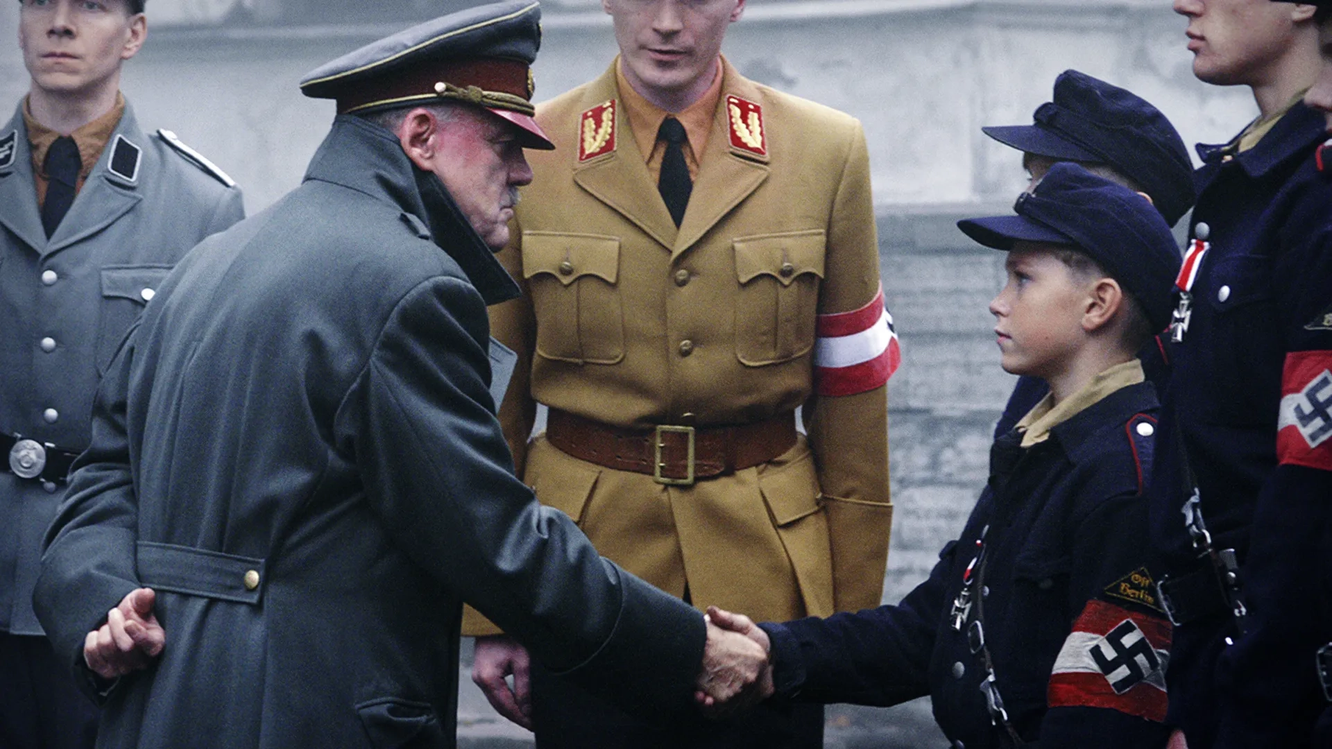 فیلم سقوط (Downfall 2004)