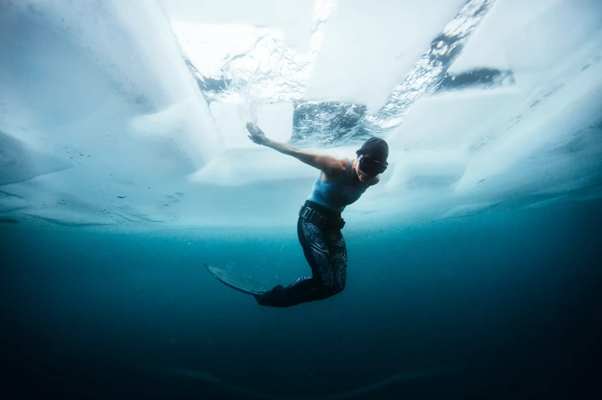 مستند نفس خود را نگه دارید: شیرجه یخ (Hold Your Breath: The Ice Dive 2022)