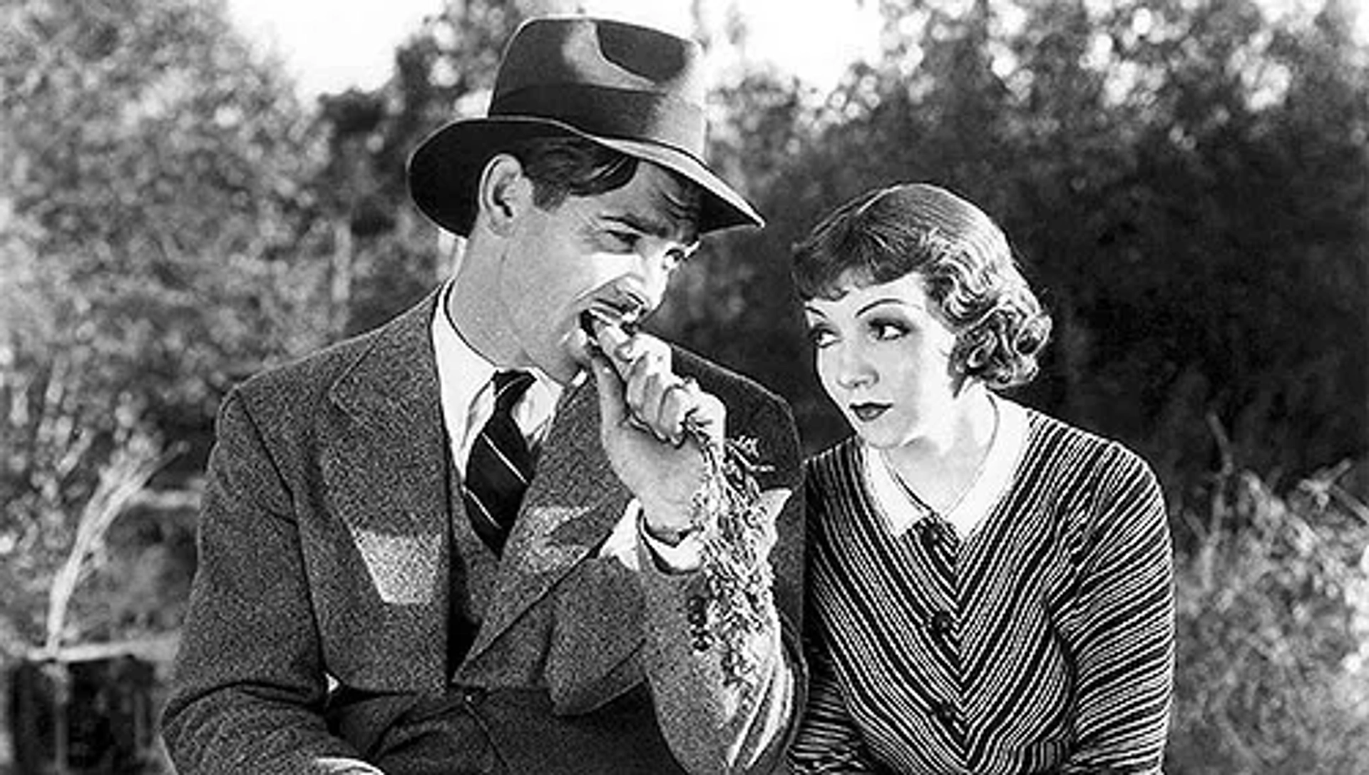 دانلود فیلم در یک شب اتفاق افتاد (It Happened One Night 1934)