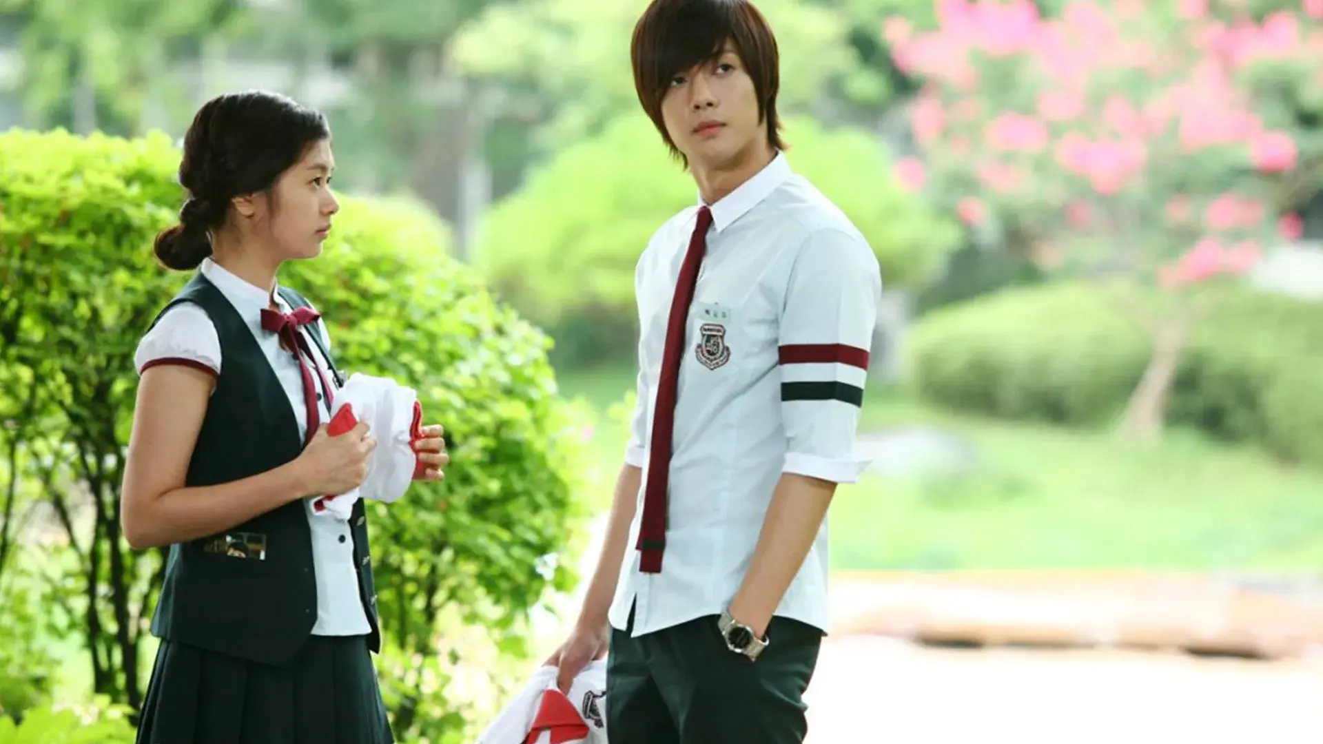 دانلود سریال بوسه شیطنت آمیز (Playful Kiss 2010)