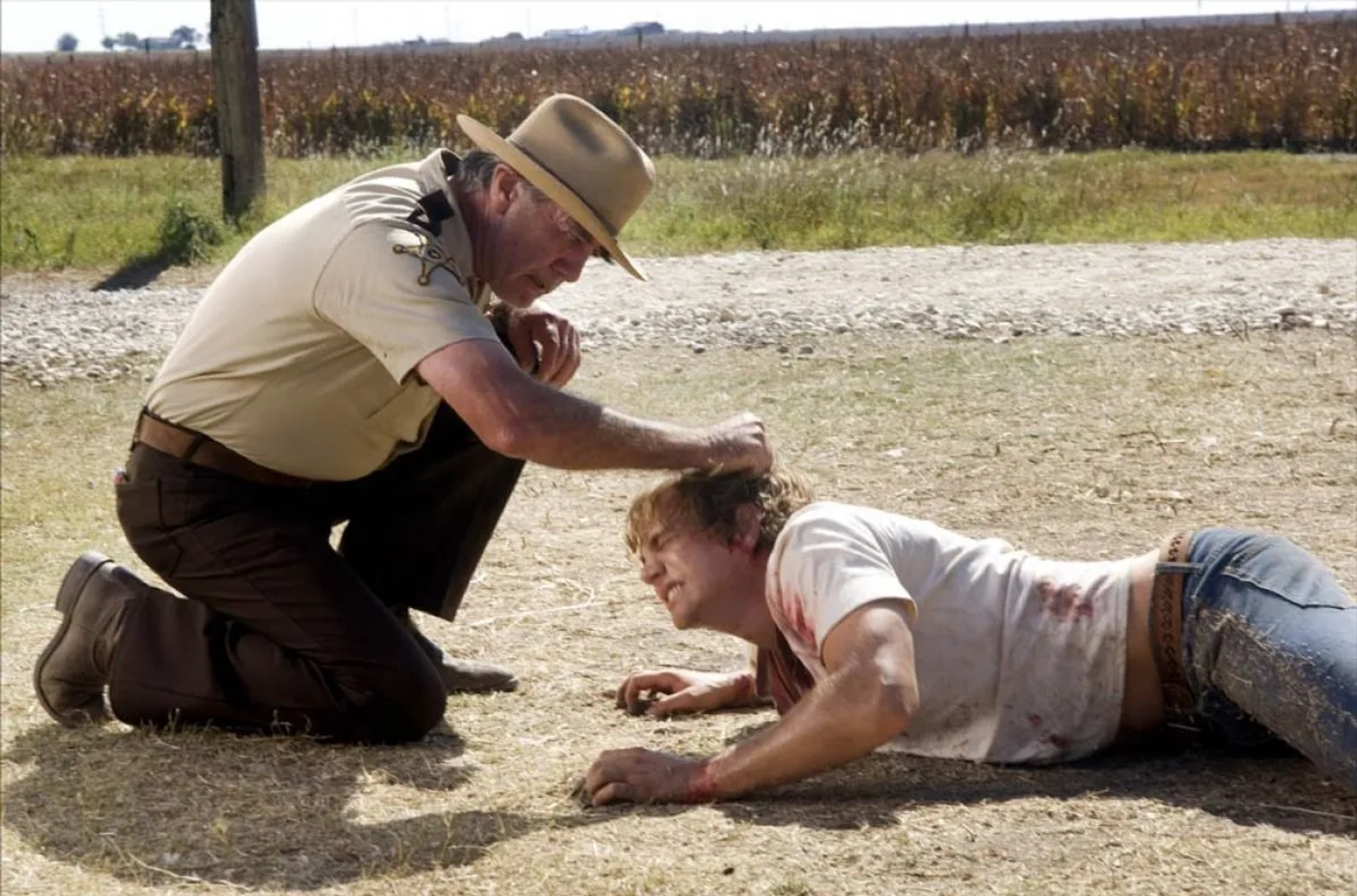 دانلود فیلم کشتار با اره برقی در تگزاس: سرآغاز (The Texas Chainsaw Massacre: The Beginning 2006)