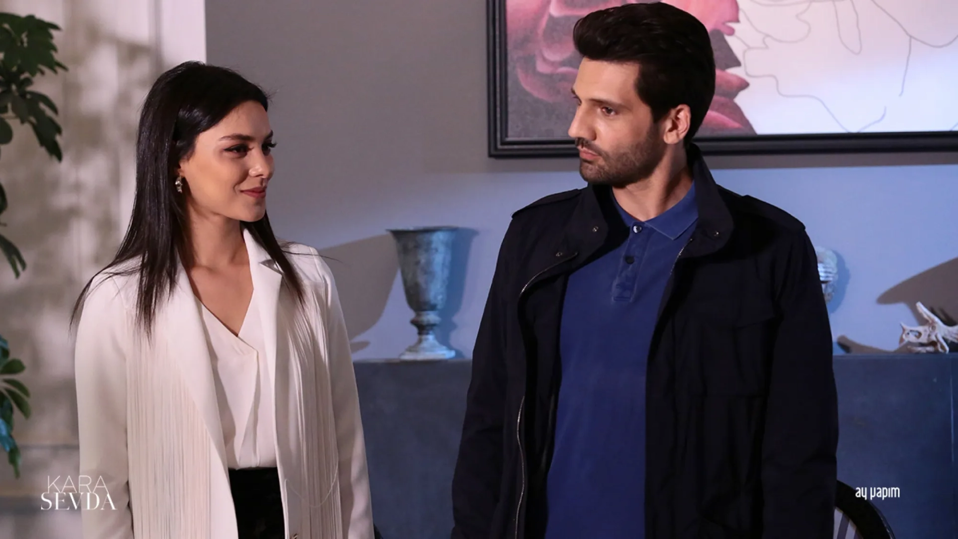 دانلود سریال عشق بی پایان (2015 Kara Sevda)