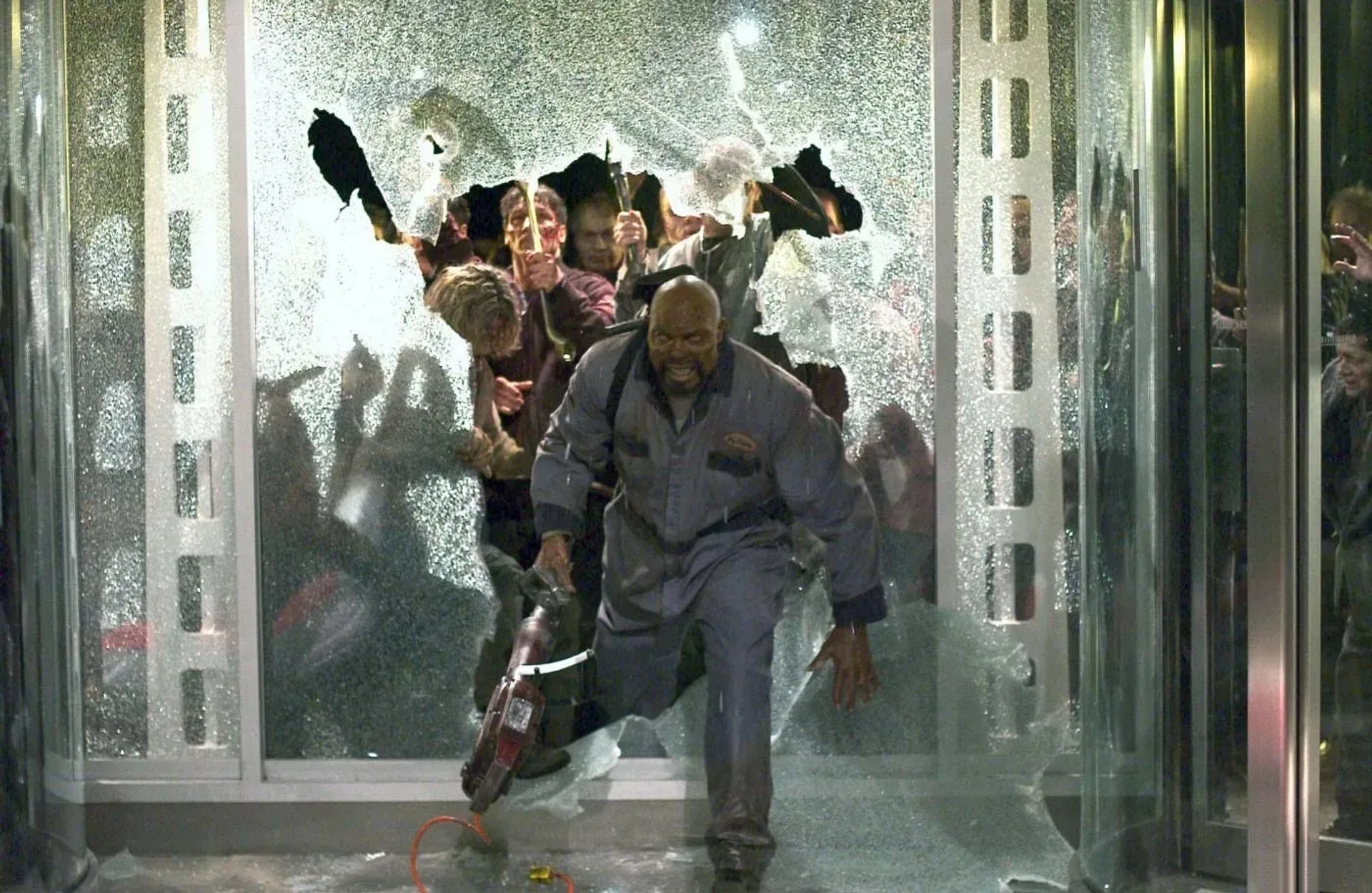 دانلود فیلم سرزمین مردگان (Land of the Dead 2005)