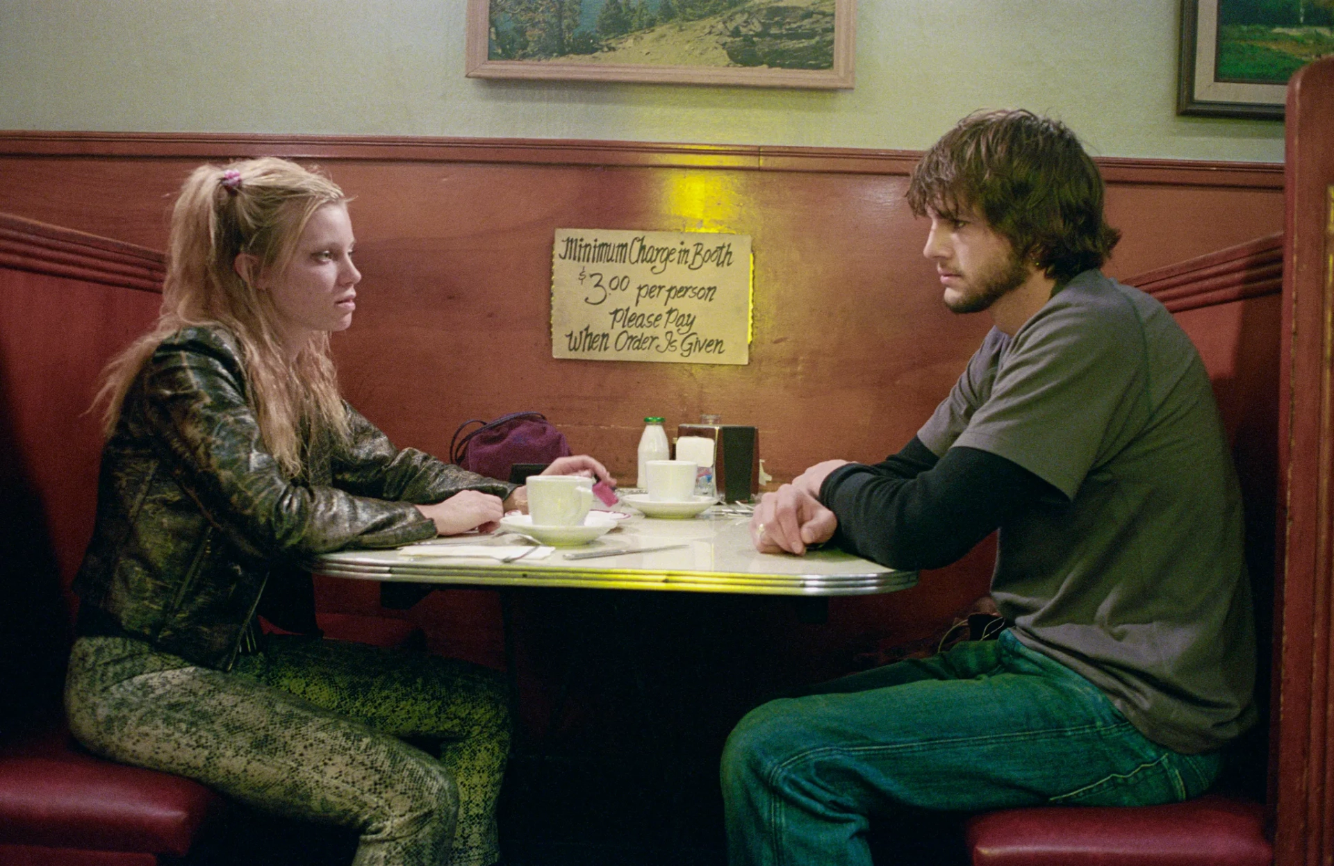دانلود فیلم اثر پروانه ای (The Butterfly Effect  2004)