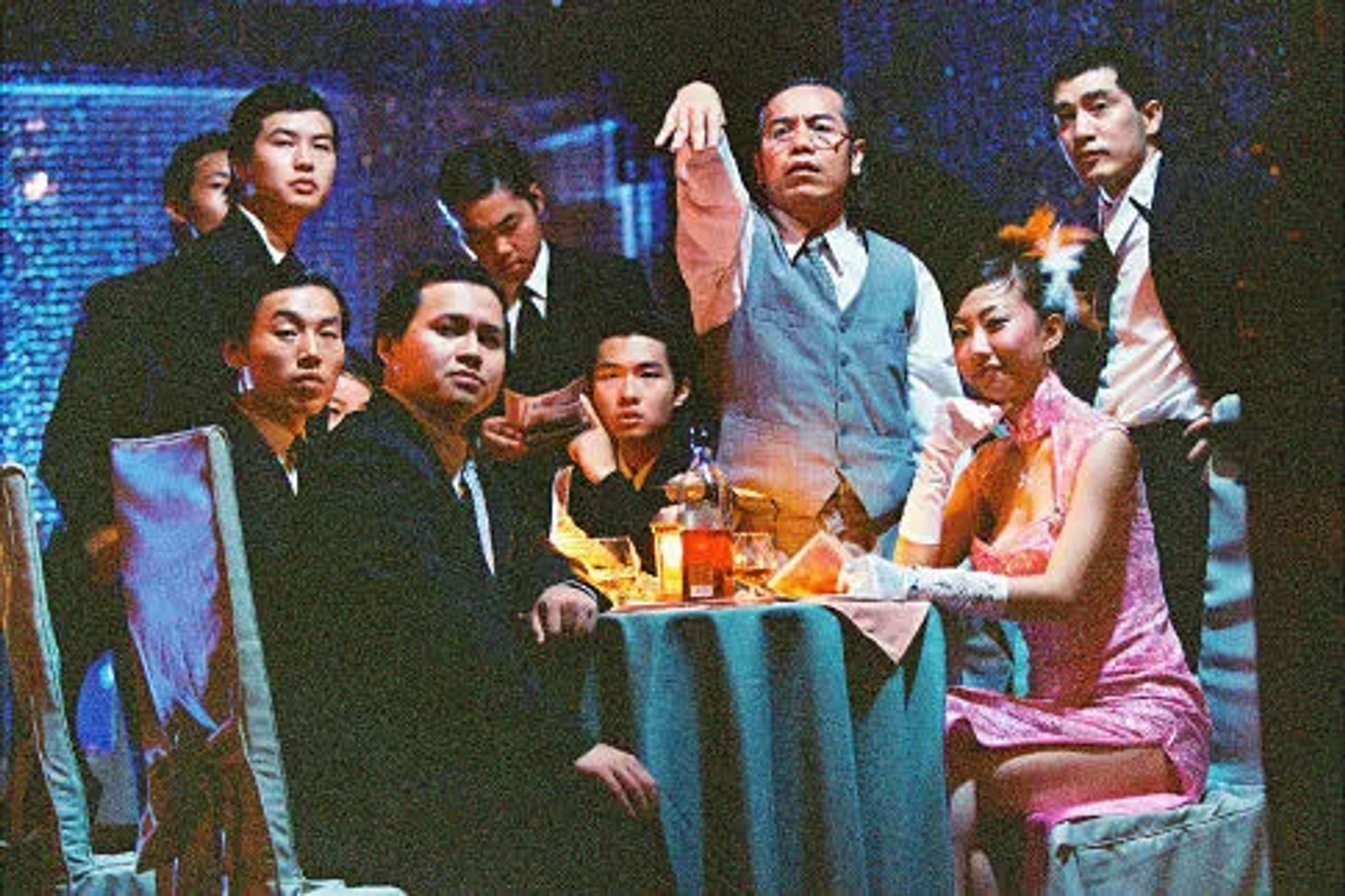 دانلود فیلم اعجوبه های کنگ فو (Kung Fu Hustle 2004)