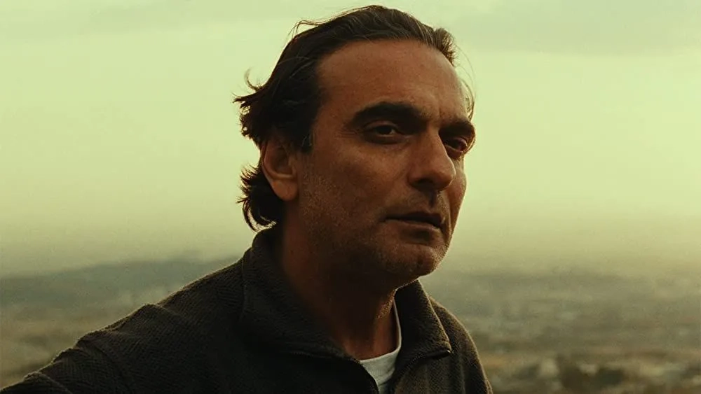 فیلم طعم گیلاس (Taste of Cherry 1997)