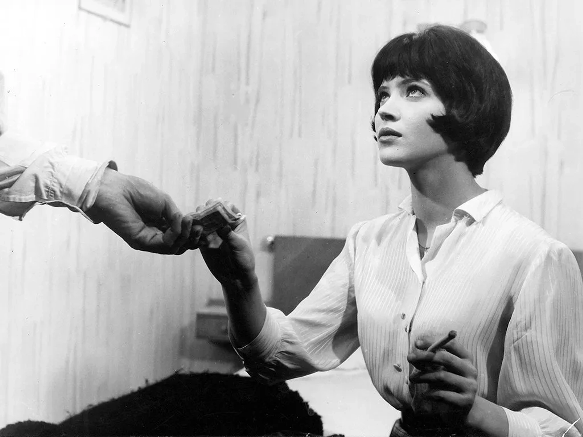 دانلود فیلم گذران زندگی (Vivre Sa Vie 1962)