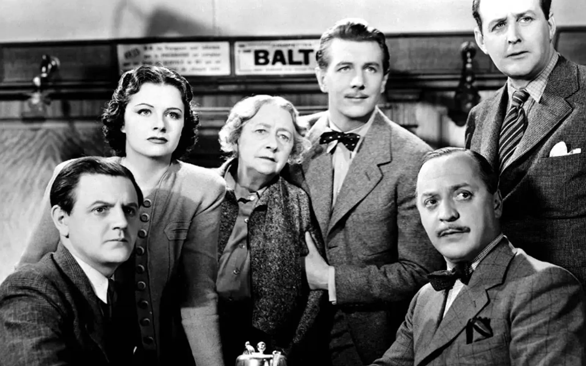 دانلود فیلم خانم ناپدید می شود (The Lady Vanishes 1938)