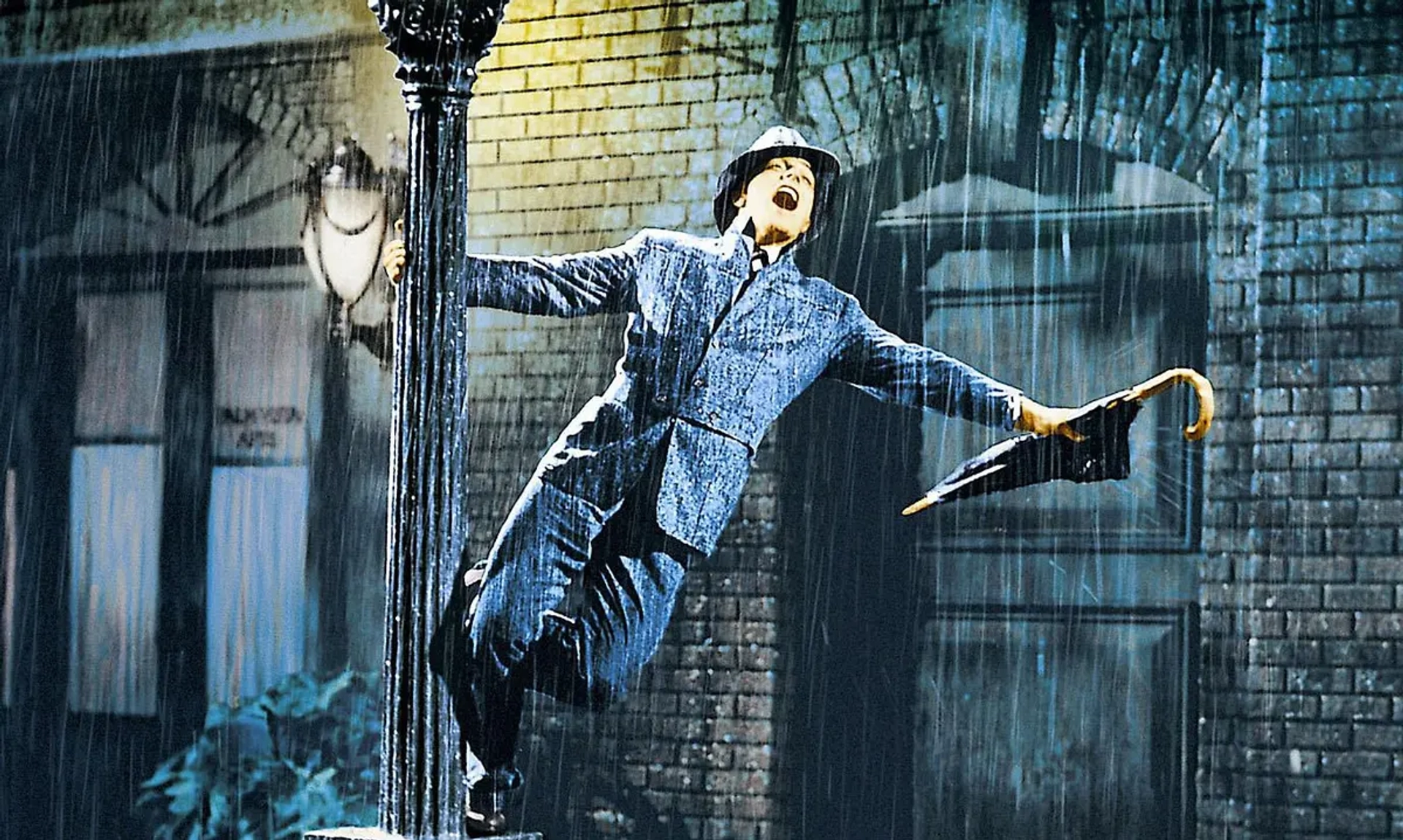 دانلود فیلم آواز در باران (Singin’ in the Rain 1952)