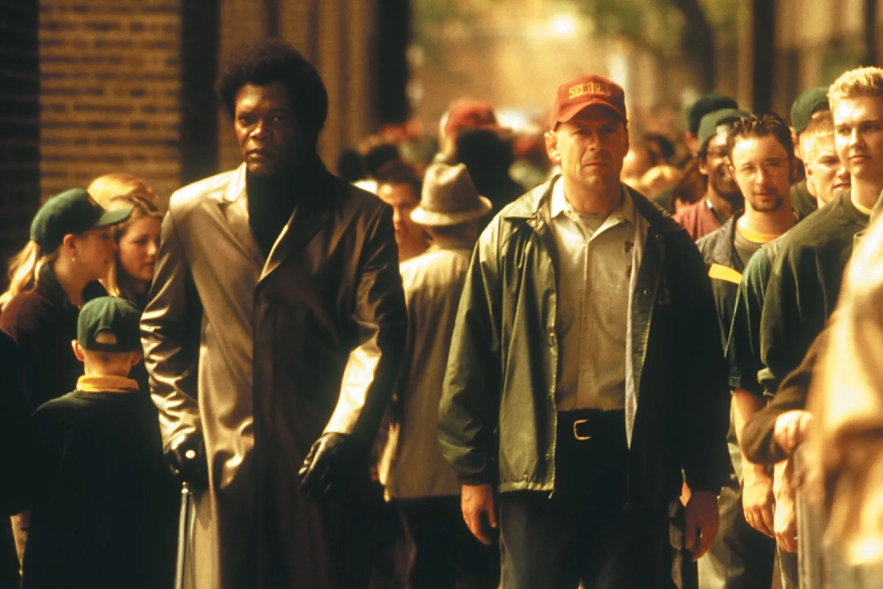 دانلود فیلم آسیب ناپذیر (Unbreakable 2000)