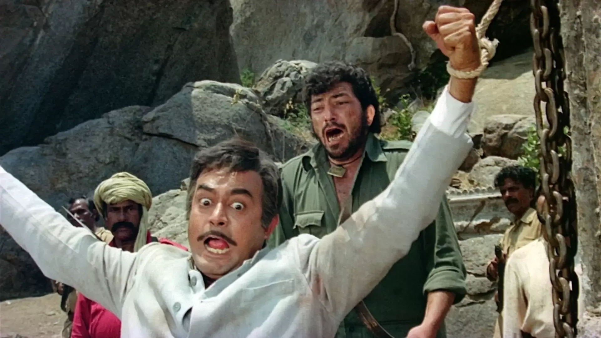 دانلود فیلم شعله (Sholay 1975)