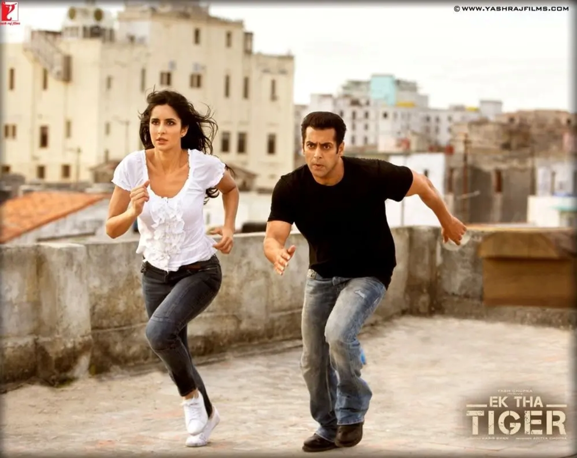 دانلود فیلم یک ببر (Ek Tha Tiger 2012)