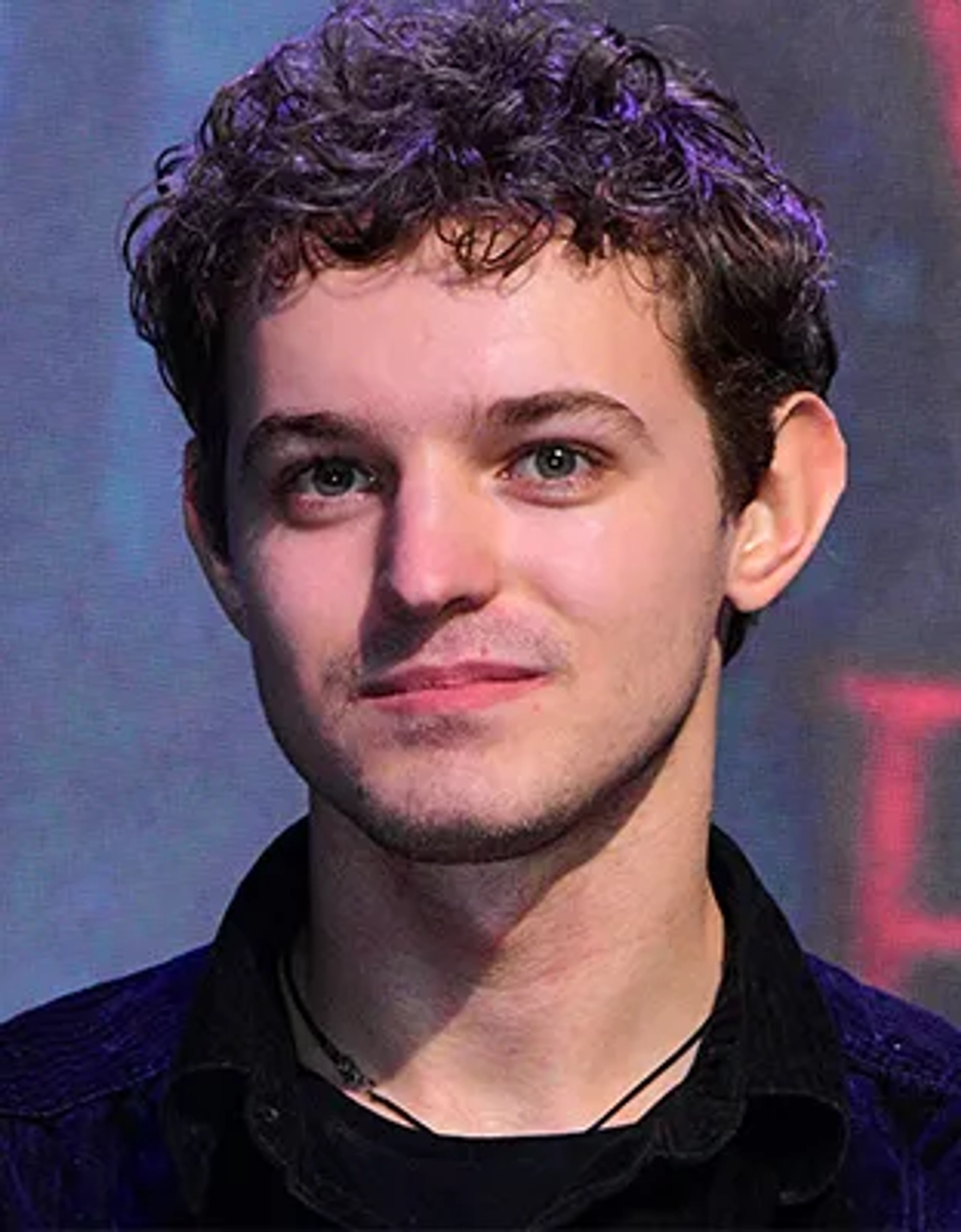 نیکلای  لئون