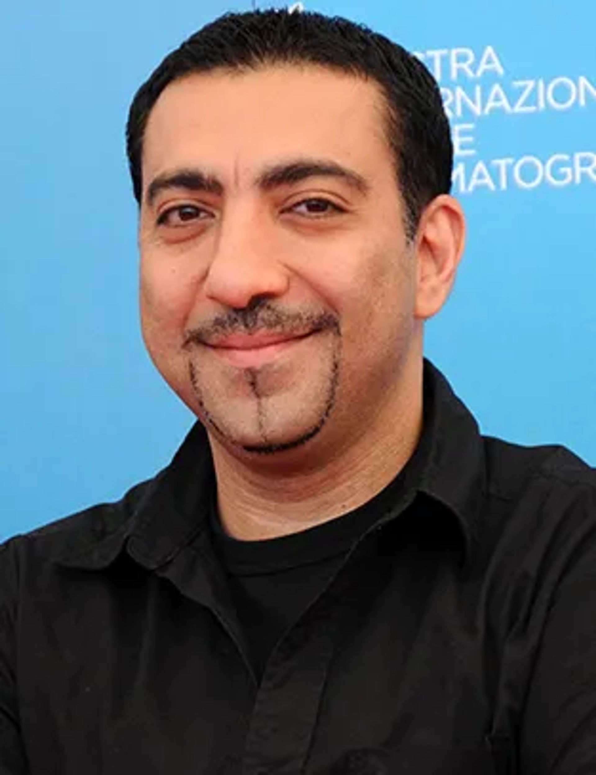 بهمن  معتمدیان