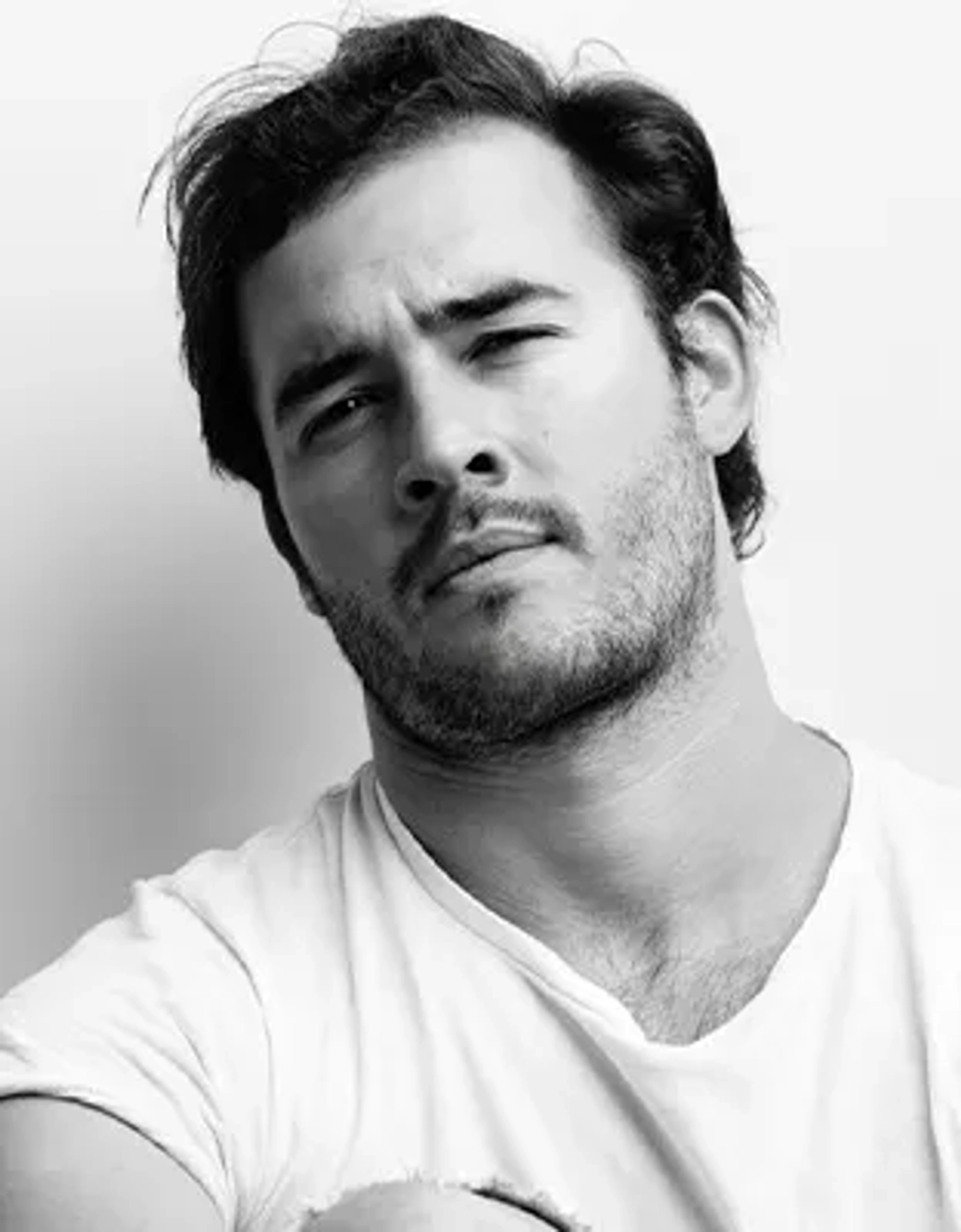 آدریان  گیریبون