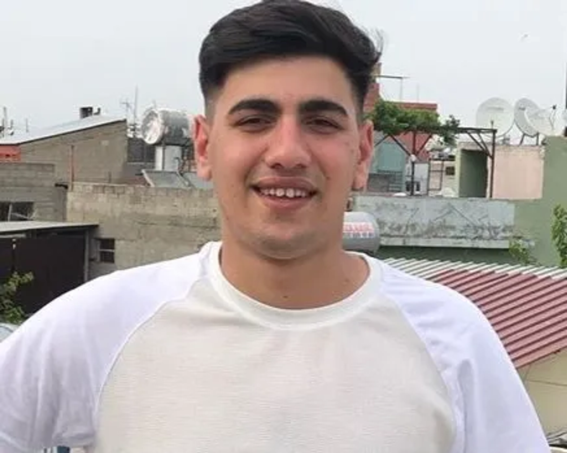 بوراک  آکیوز