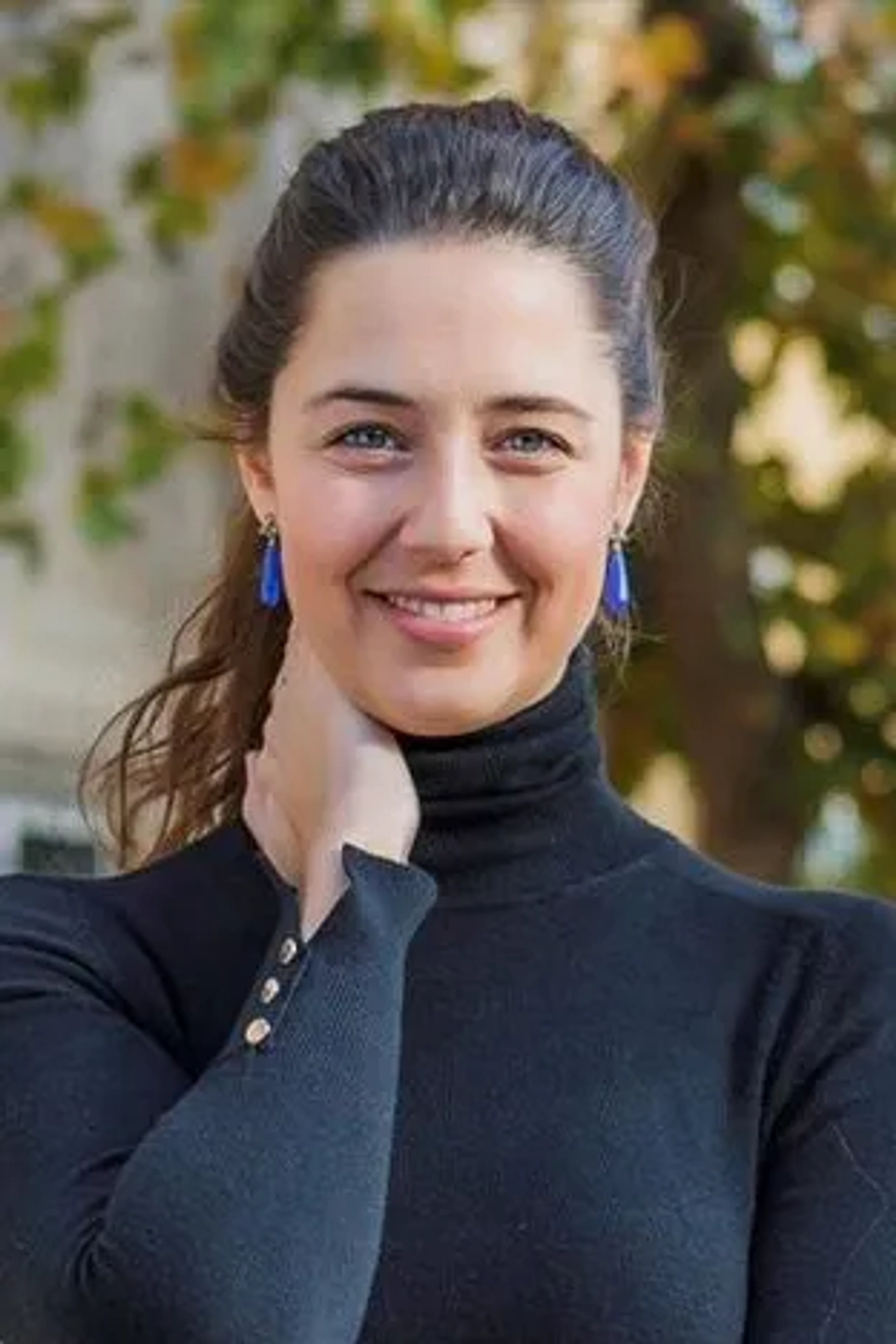 ملیس  بیرکان