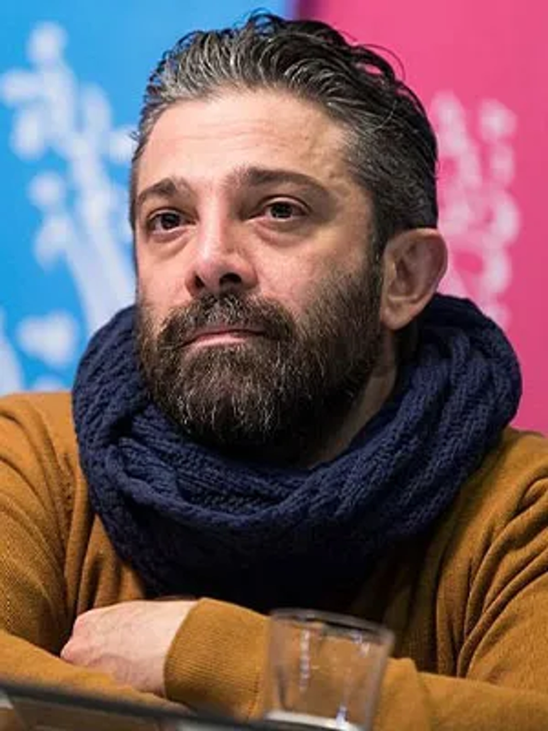 هومن کیایی