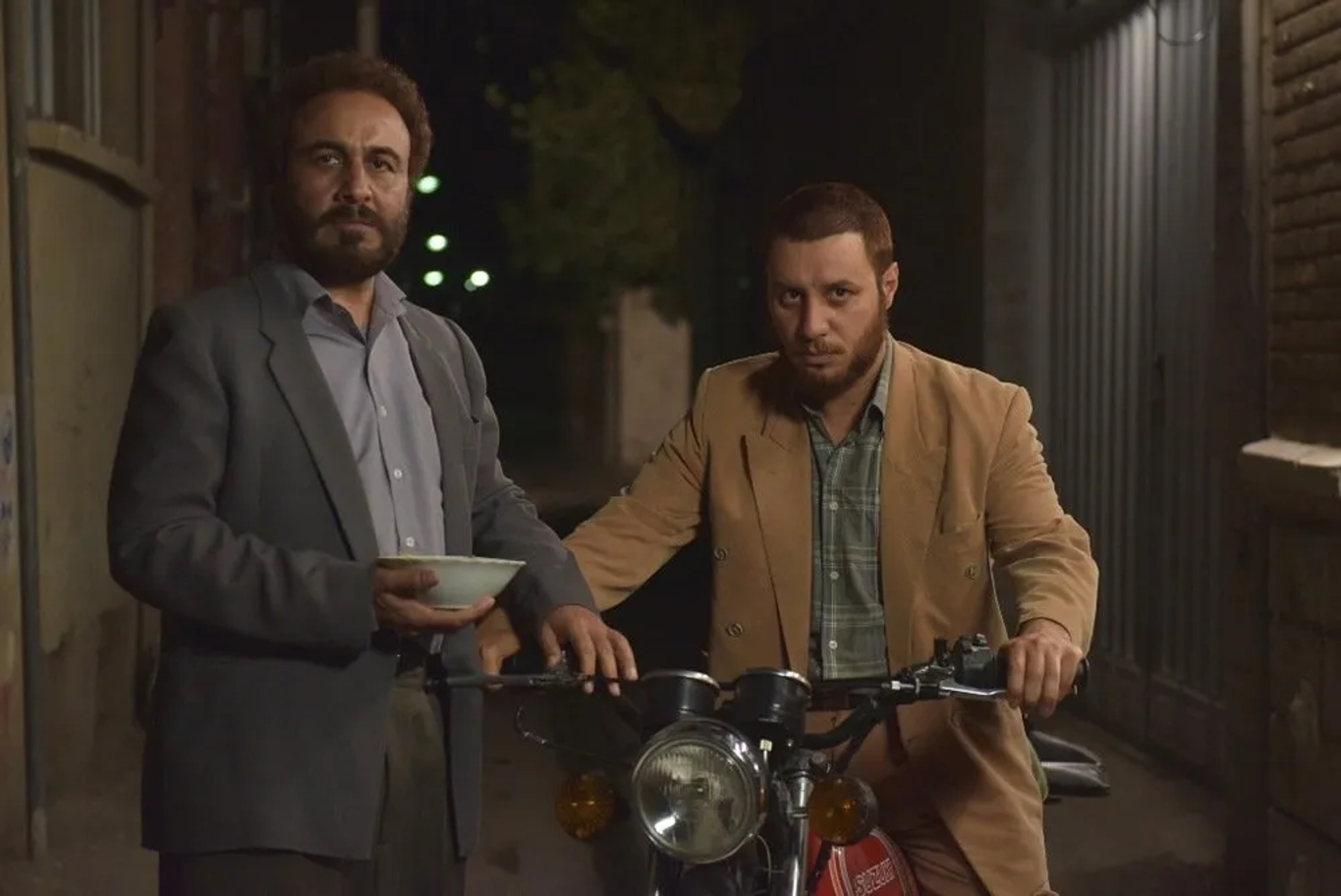 Javad Ezati and Reza Attaran in Centipede (2018)