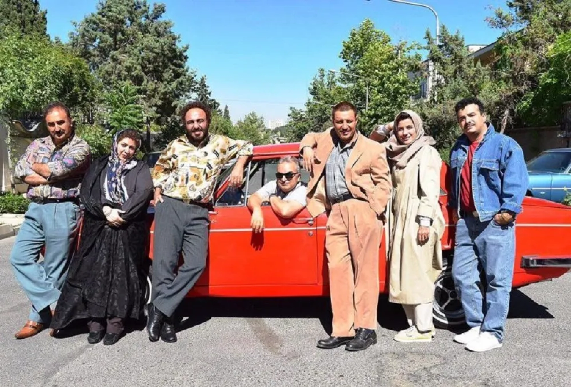 Abolhassan Davoodi, Maziar Lorestani, Javad Ezati, Reza Attaran, Mehran Ahmadi, Sepand Amirsoleimani, and Sara Bahrami in Centipede (2018)