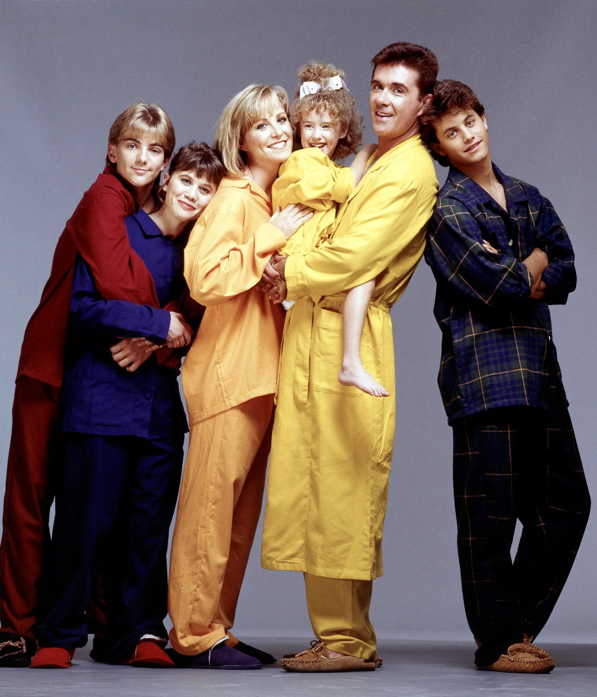 Joanna Kerns, Alan Thicke, Kirk Cameron, Tracey Gold, Ashley Johnson, and Jeremy Miller in Growing Pains (1985)