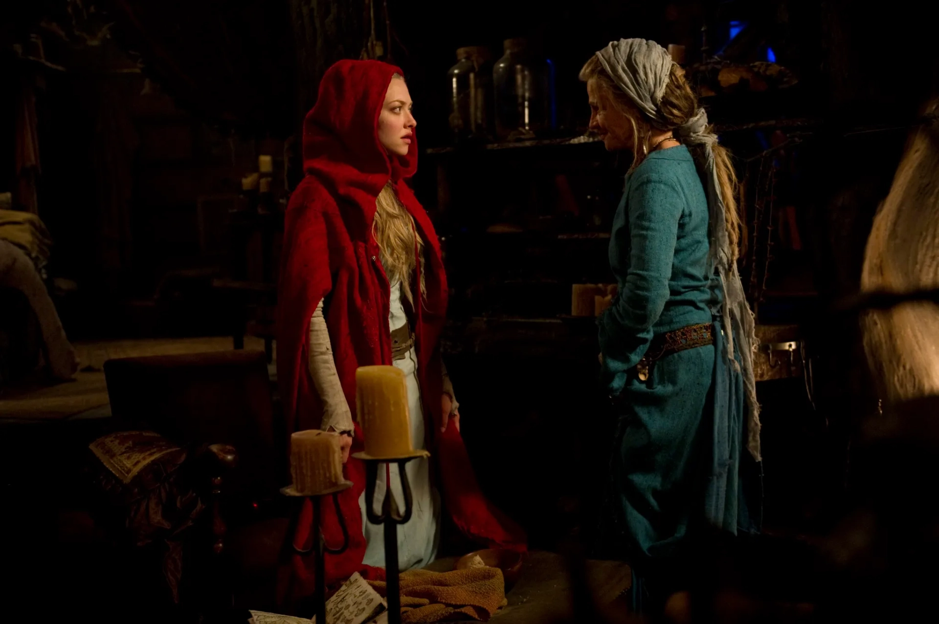 Julie Christie and Amanda Seyfried in Red Riding Hood (2011)