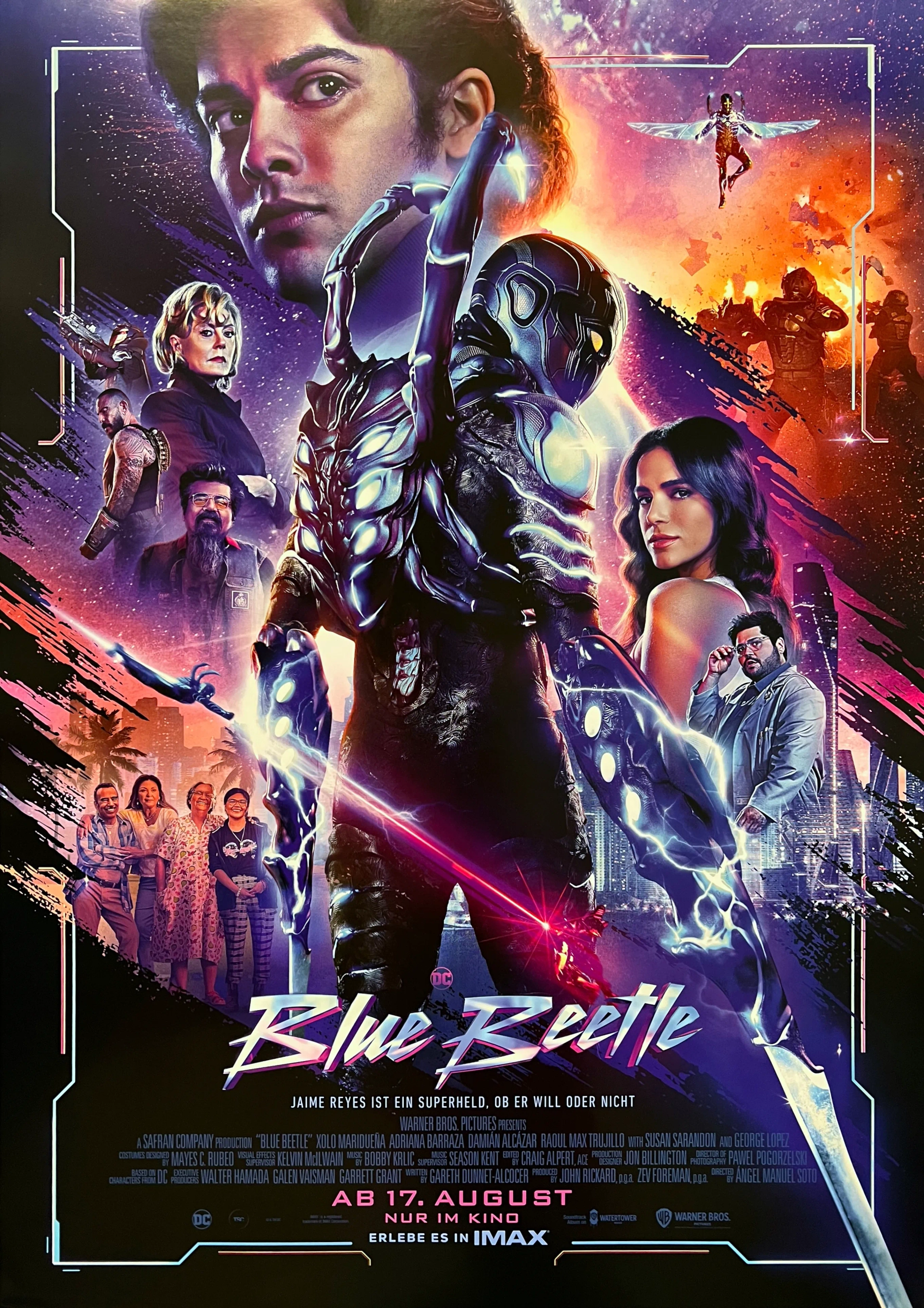 Susan Sarandon, Elpidia Carrillo, Damián Alcázar, Adriana Barraza, George Lopez, Raoul Max Trujillo, Bruna Marquezine, Harvey Guillén, Xolo Maridueña, and Belissa Escobedo in Blue Beetle (2023)