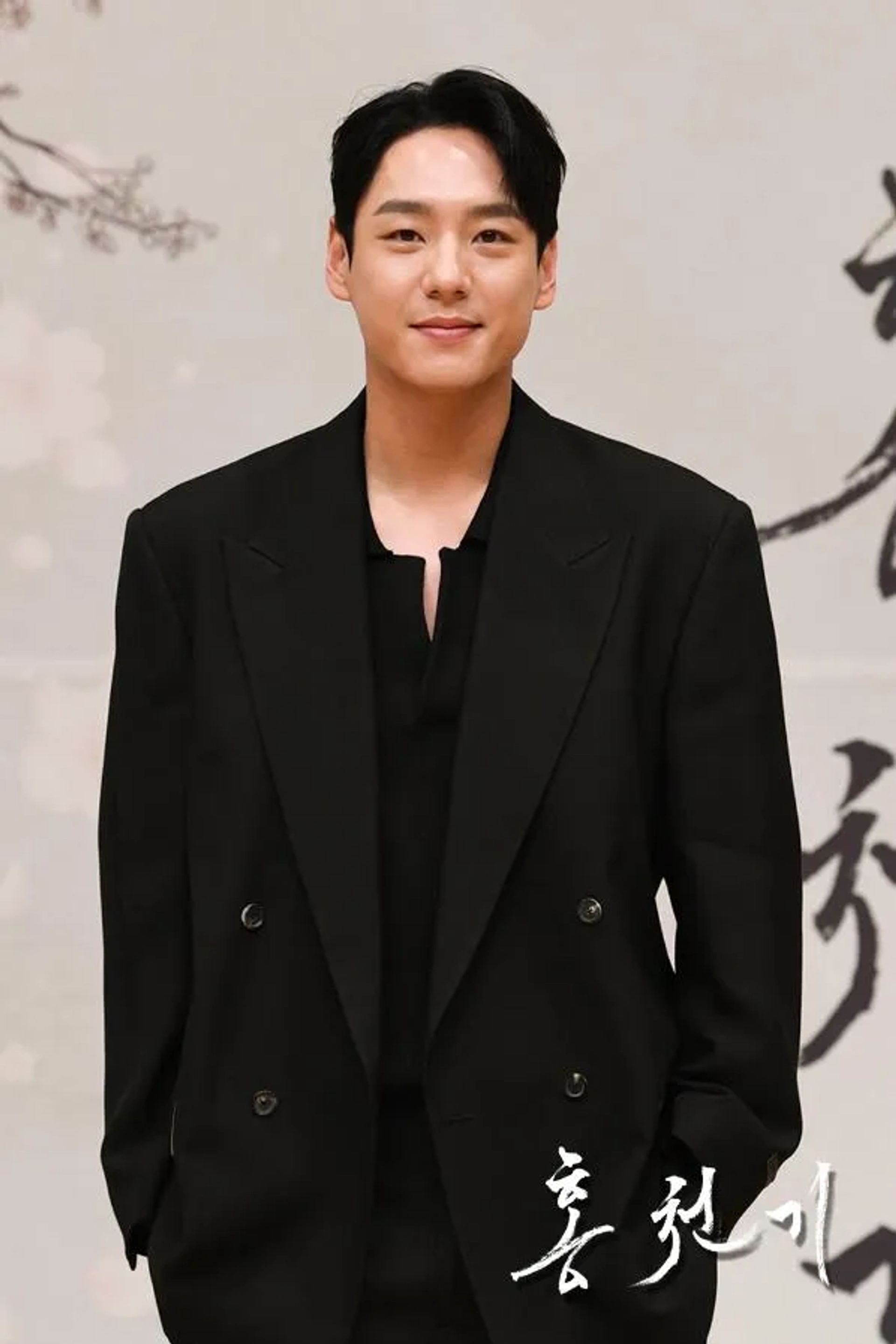 Kwak Si-yang at an event for Lovers of the Red Sky (2021)