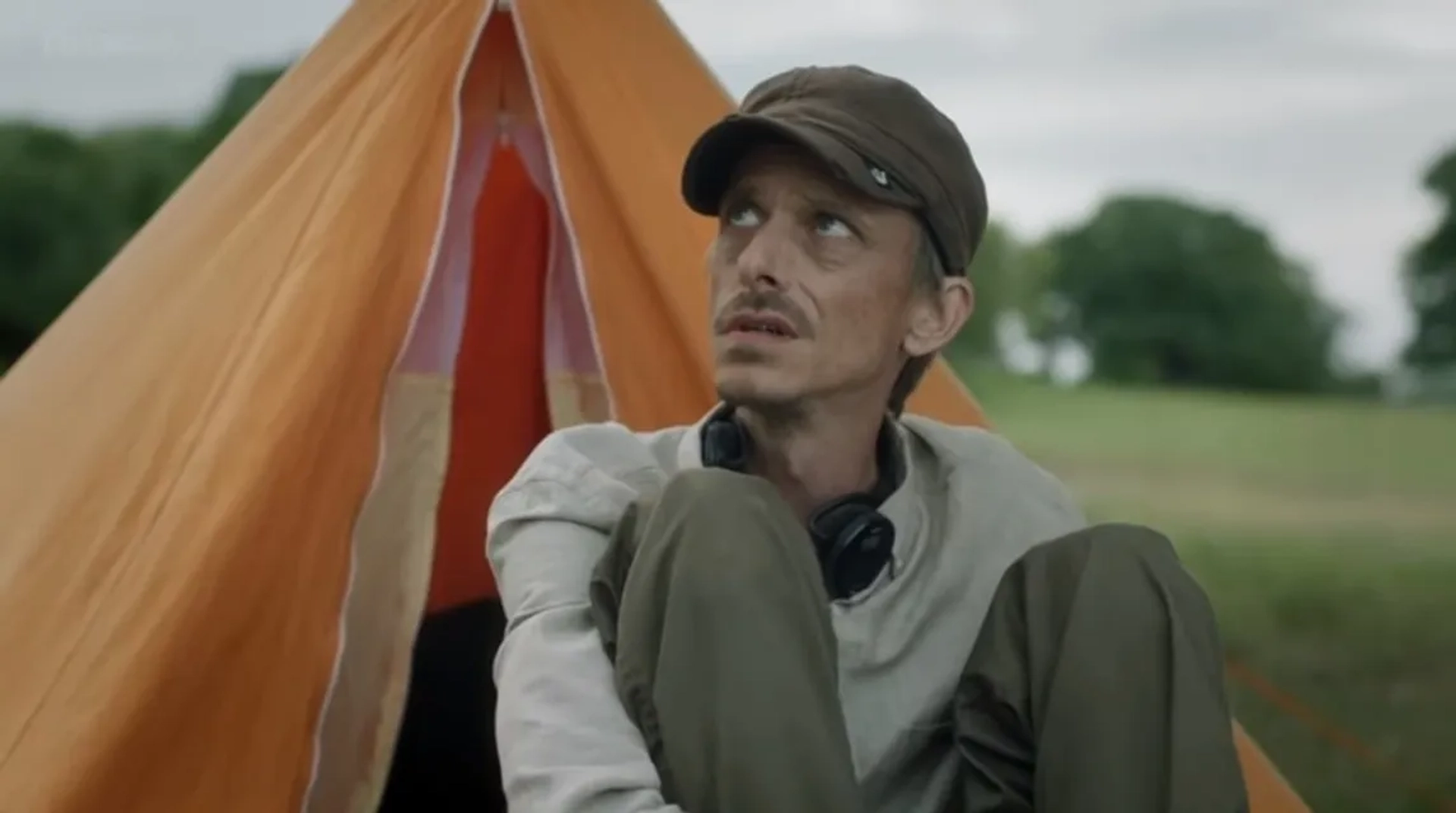 Mackenzie Crook in Detectorists (2014)