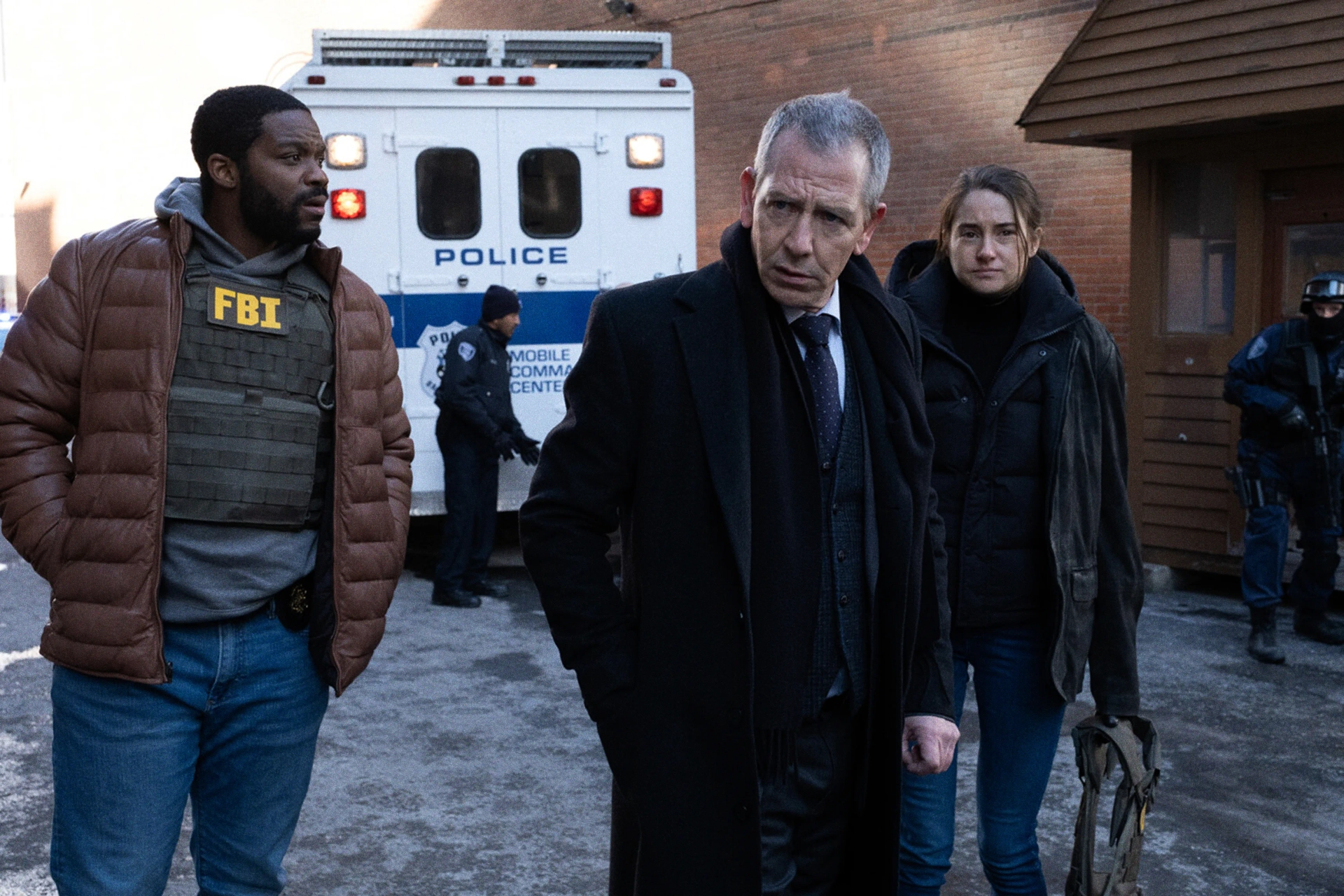 Ben Mendelsohn, Shailene Woodley, and Jovan Adepo in To Catch a Killer (2023)