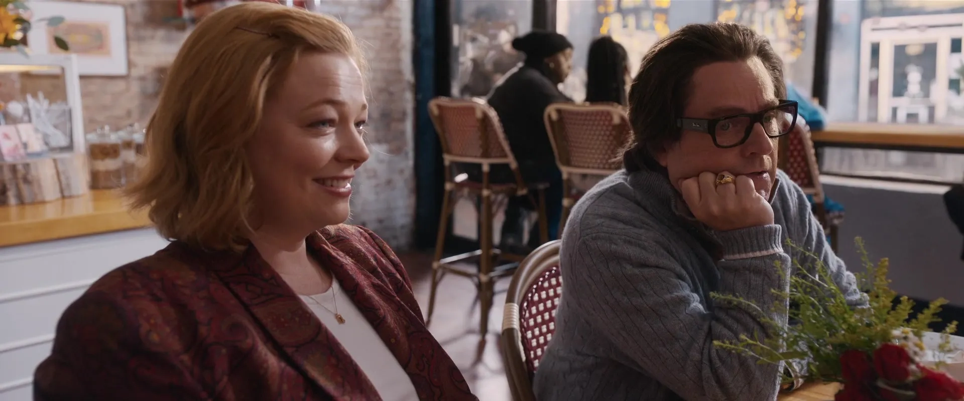 Zach Galifianakis and Sarah Snook in The Beanie Bubble (2023)