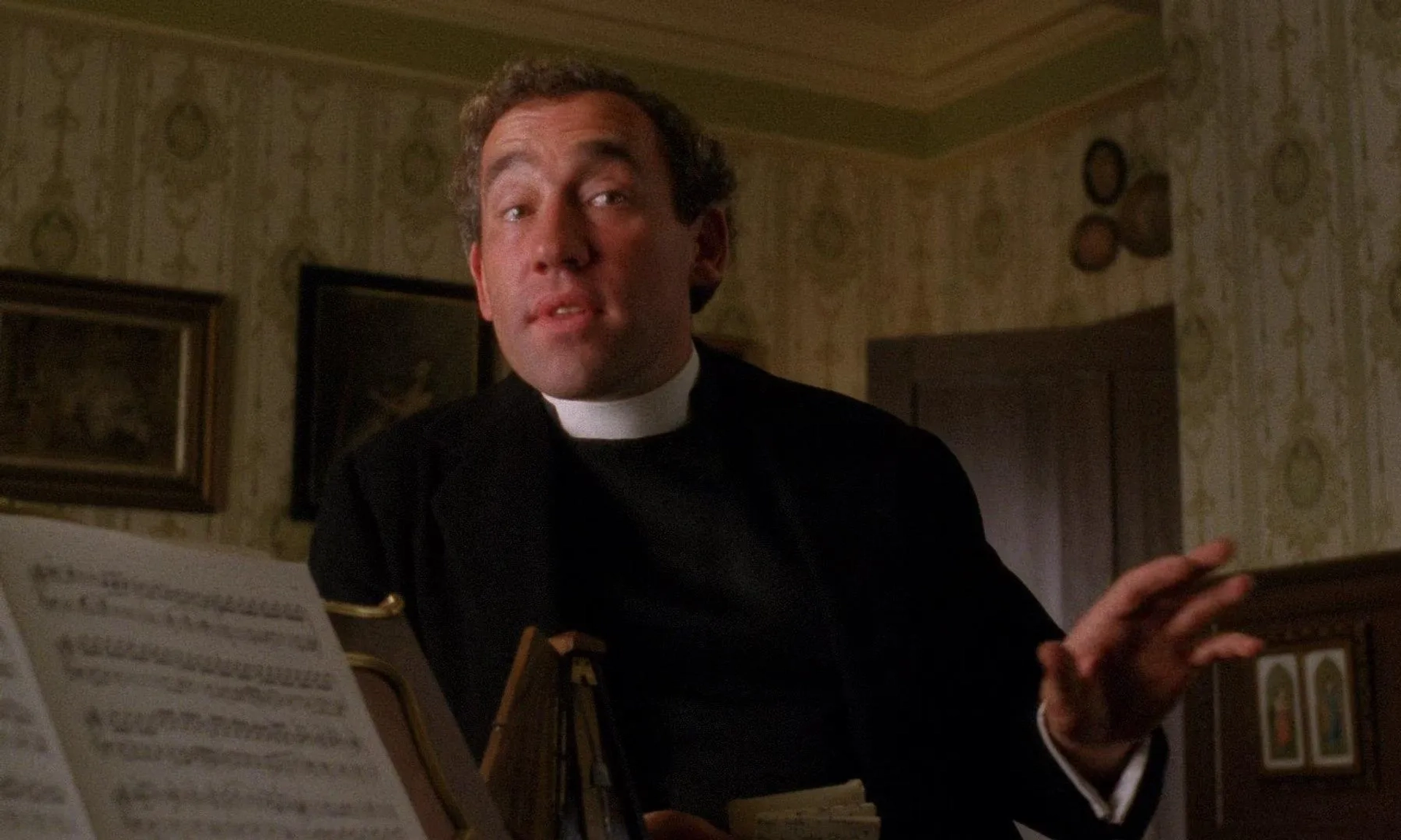 Simon Callow in A Room with a View (1985)