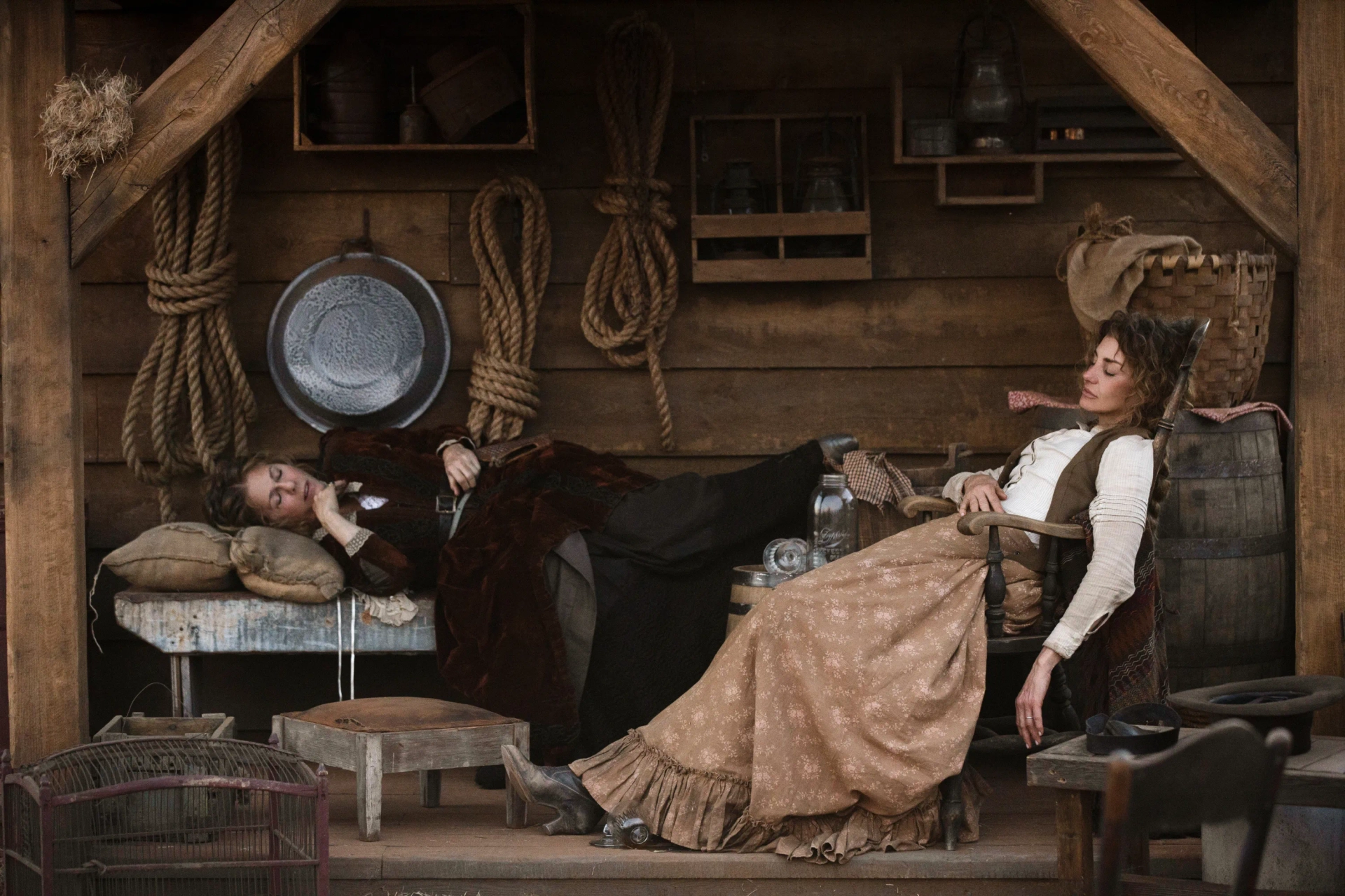 Rita Wilson and Faith Hill in 1883 (2021)