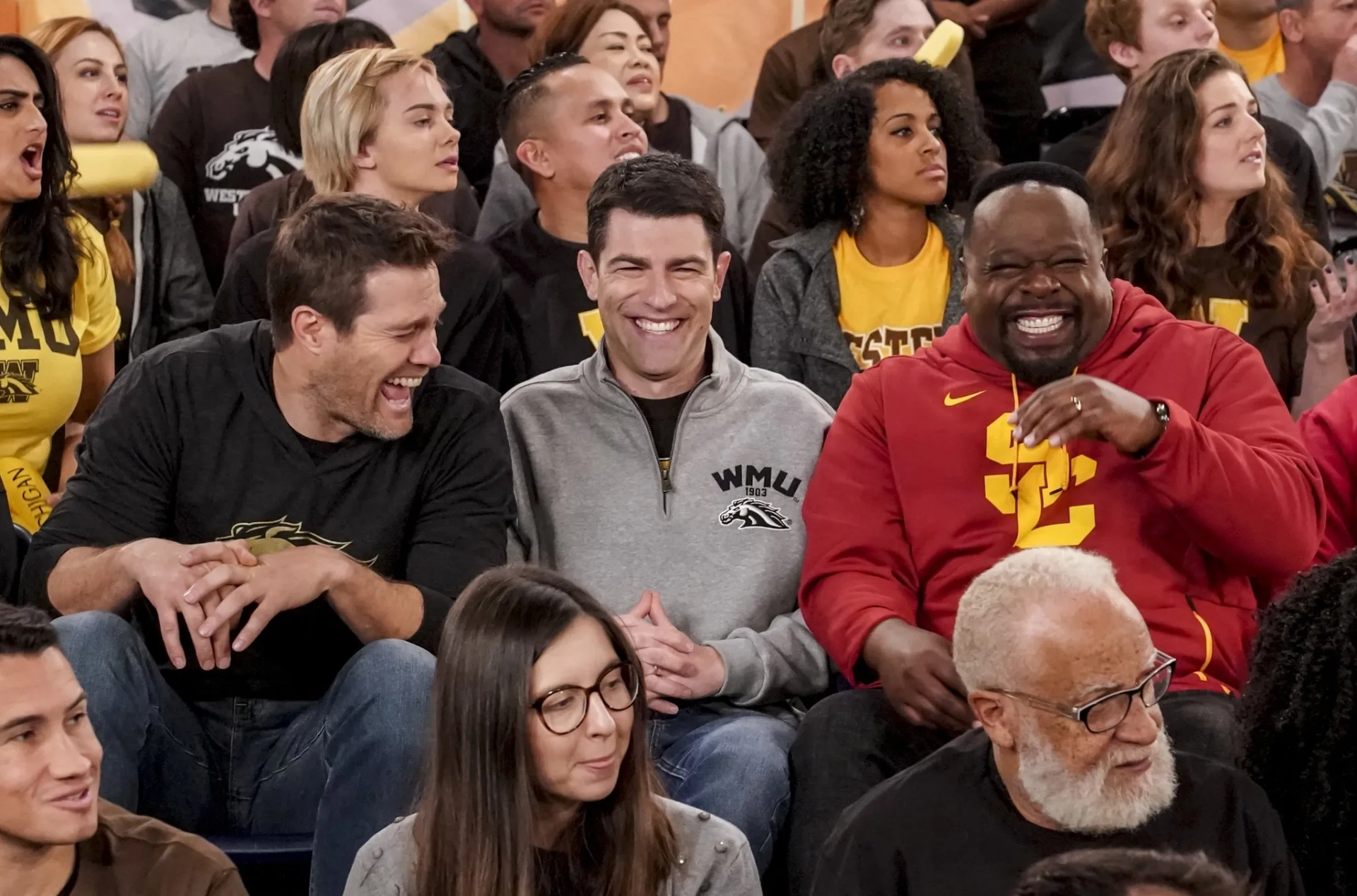Cedric The Entertainer, Max Greenfield, and Geoff Stults in The Neighborhood (2018)