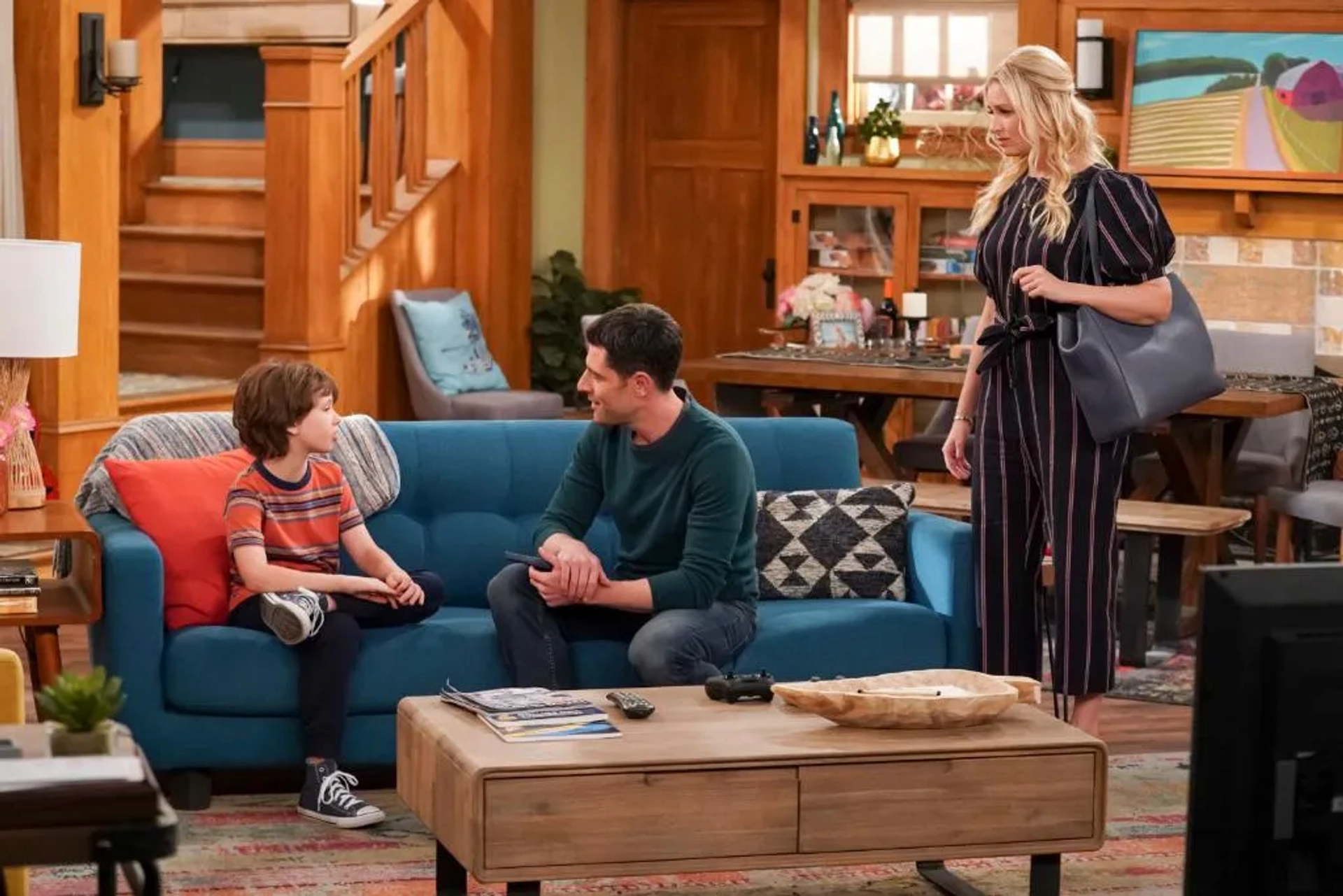 Max Greenfield, Beth Behrs, and Hank Greenspan in The Neighborhood: Welcome to the Digital Divide (2019)