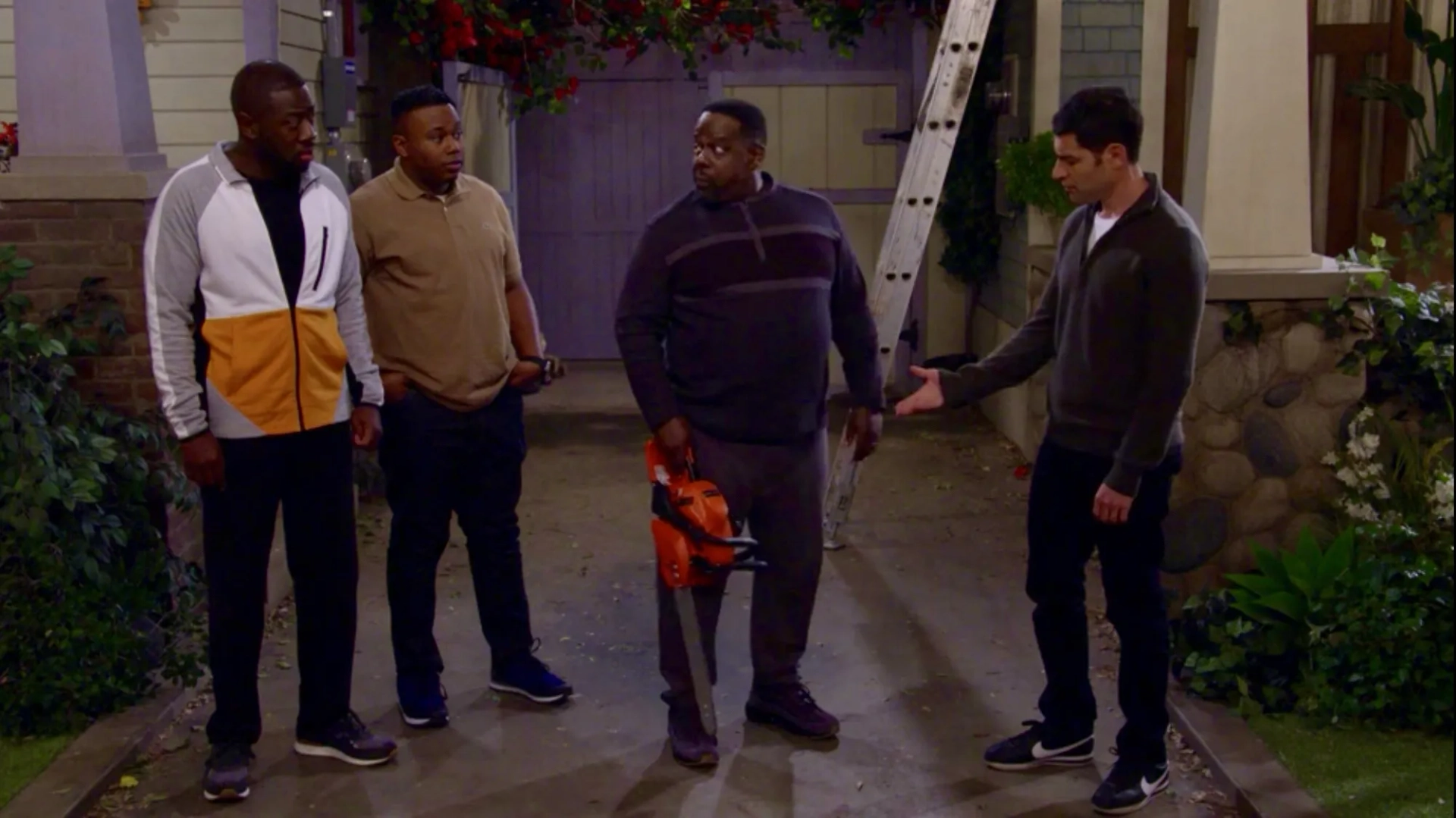 Cedric The Entertainer, Max Greenfield, Sheaun McKinney, and Marcel Spears in The Neighborhood (2018)