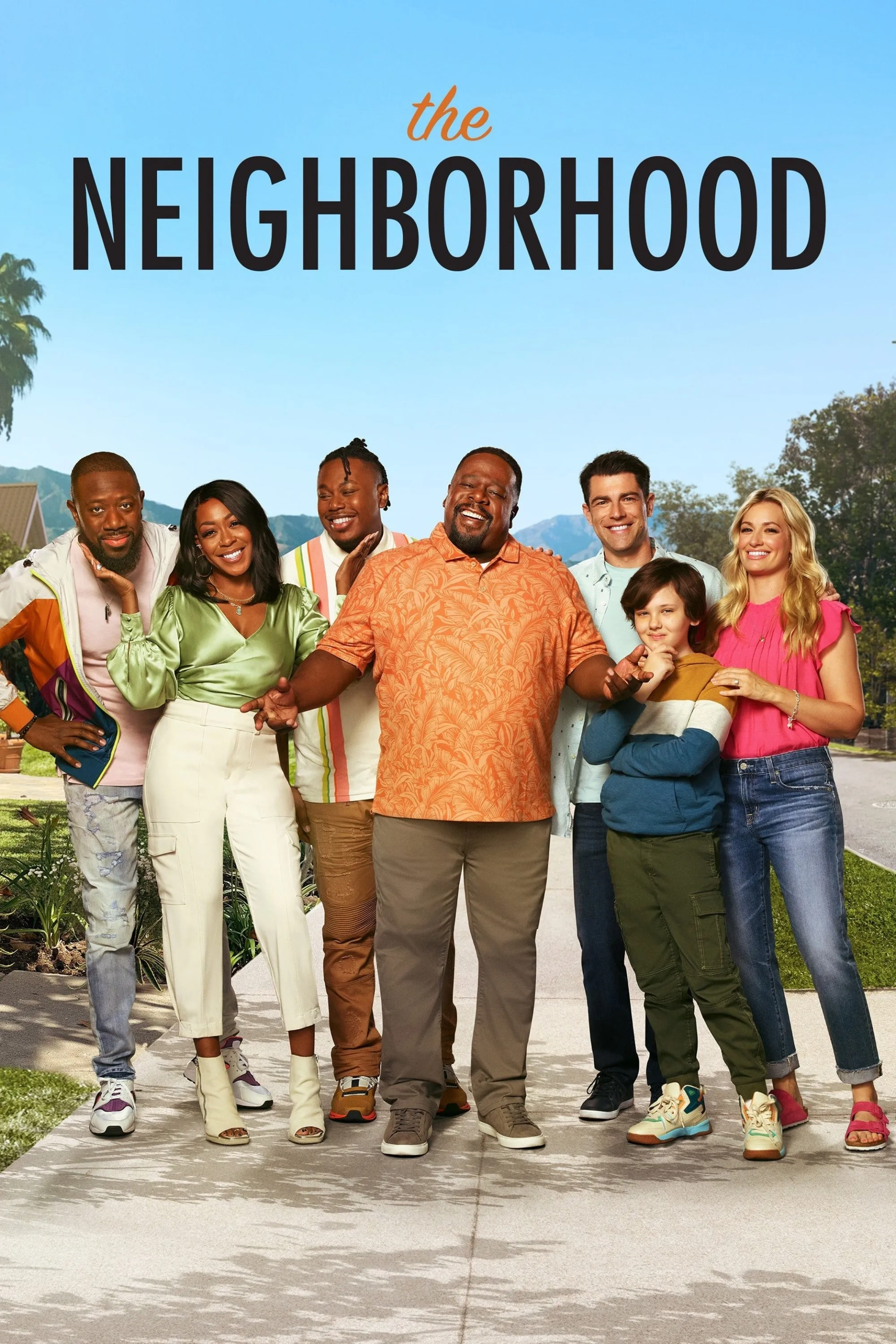 Tichina Arnold, Cedric The Entertainer, Max Greenfield, Sheaun McKinney, Beth Behrs, Marcel Spears, and Hank Greenspan in The Neighborhood (2018)