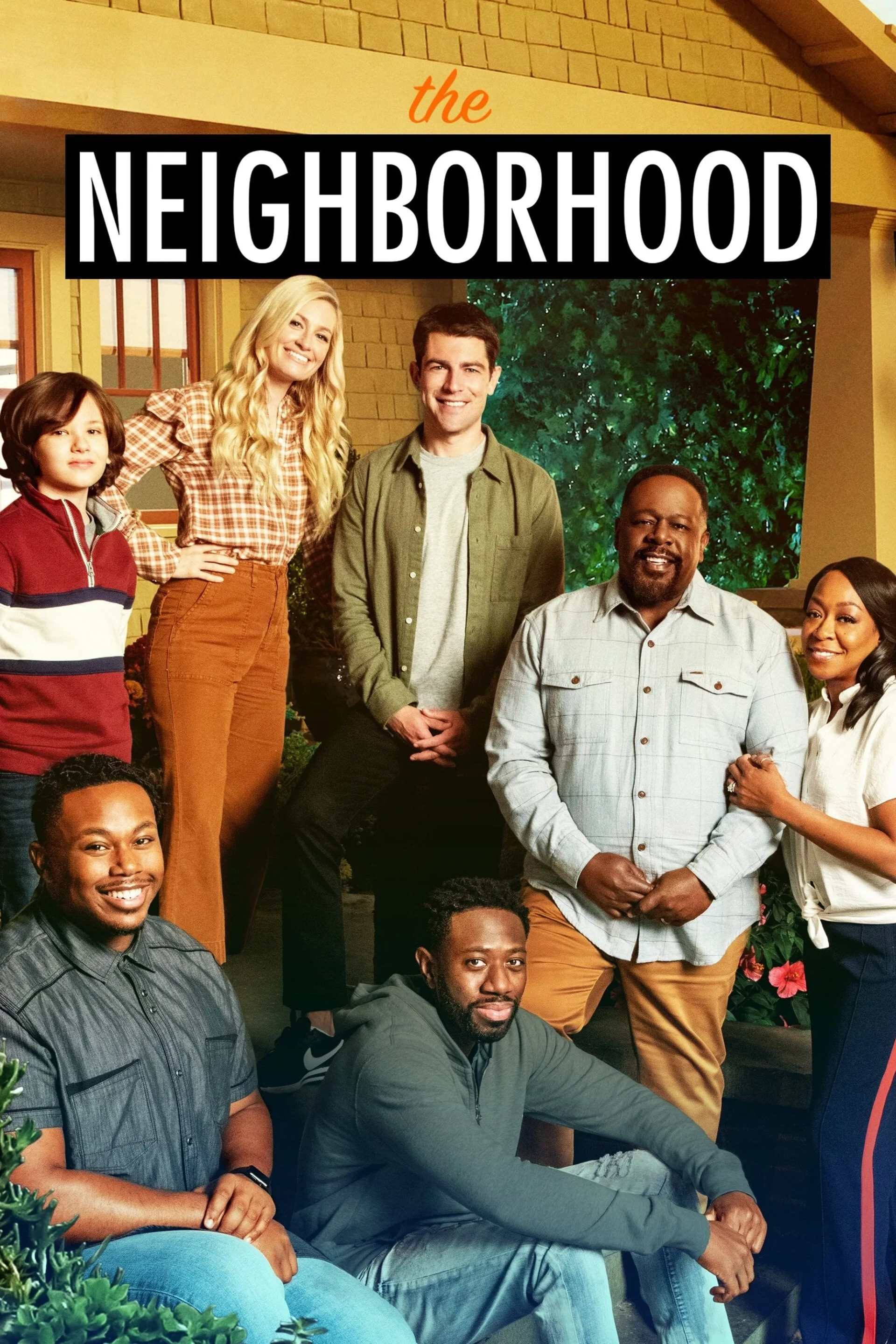 Tichina Arnold, Cedric The Entertainer, Max Greenfield, Sheaun McKinney, Beth Behrs, Marcel Spears, and Hank Greenspan in The Neighborhood (2018)