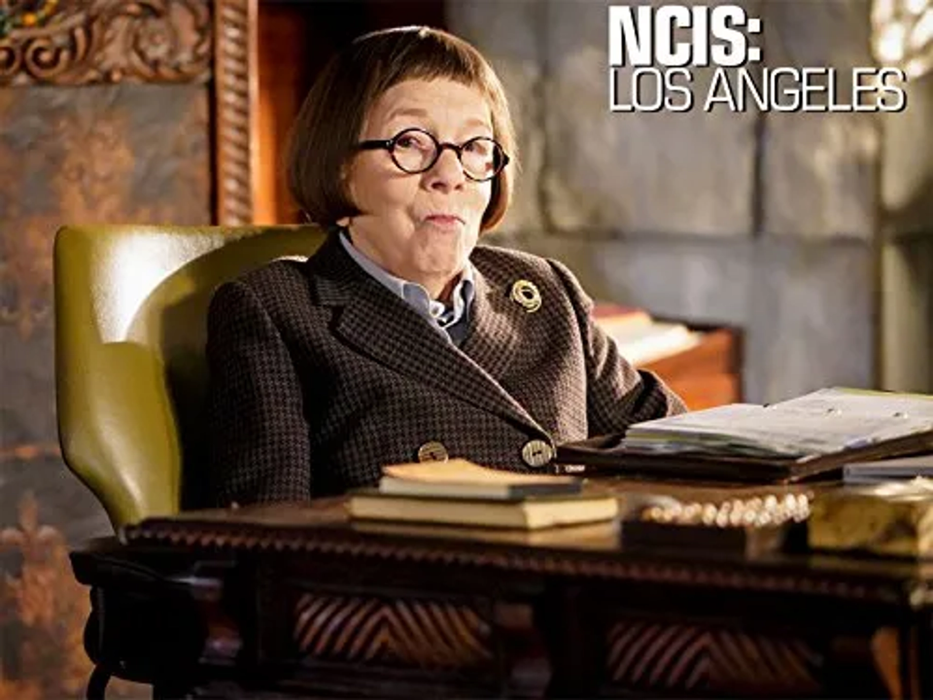 Linda Hunt in NCIS: Los Angeles (2009)