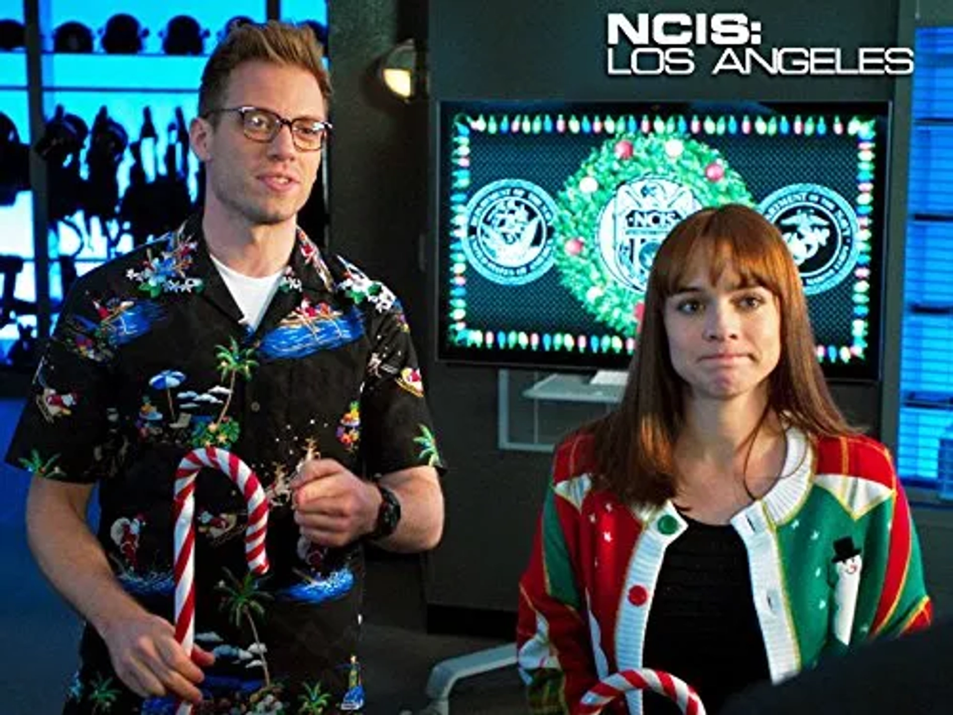 Barrett Foa and Renée Felice Smith in NCIS: Los Angeles (2009)