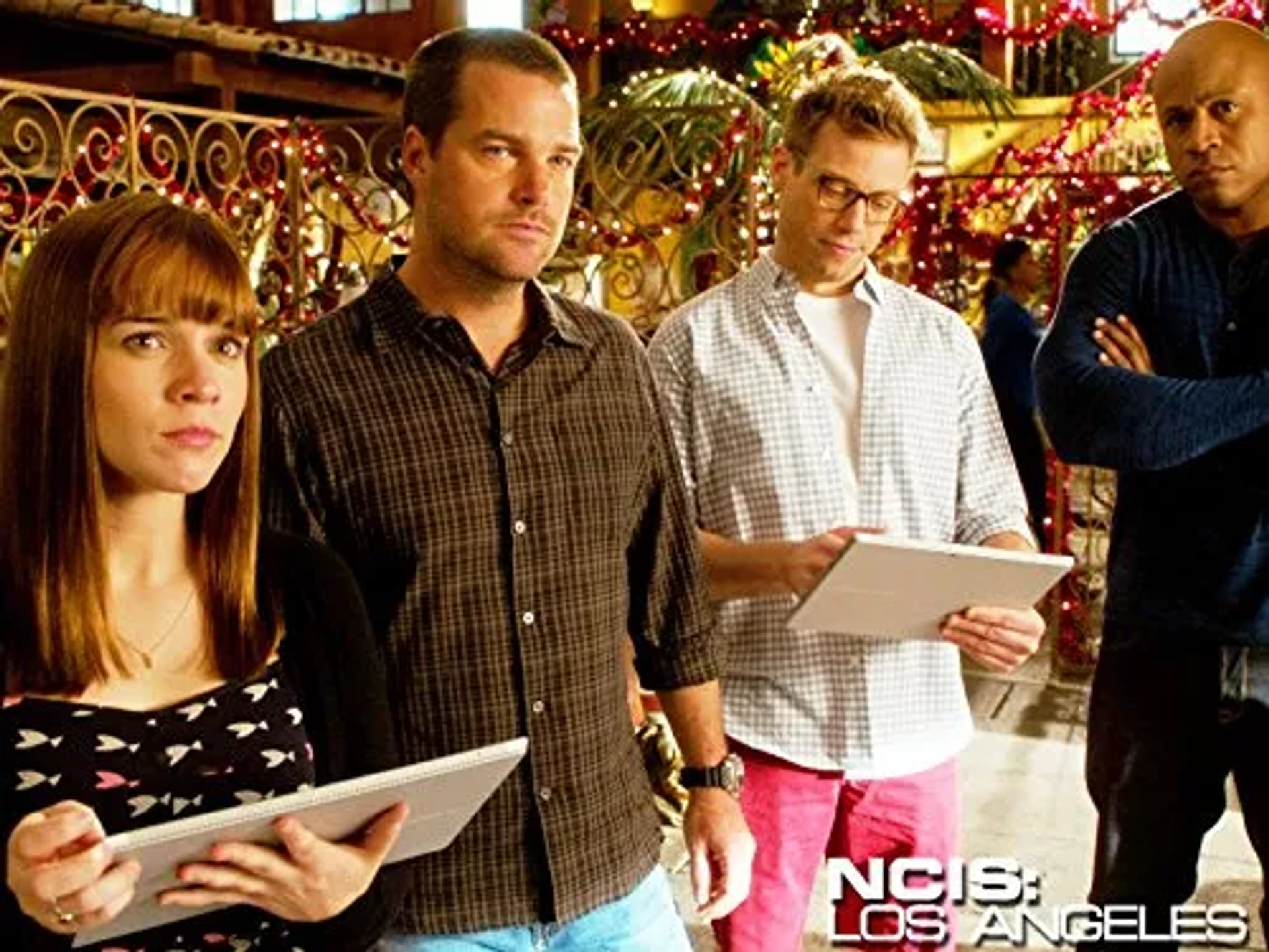 Chris O'Donnell, LL Cool J, Barrett Foa, and Renée Felice Smith in NCIS: Los Angeles (2009)