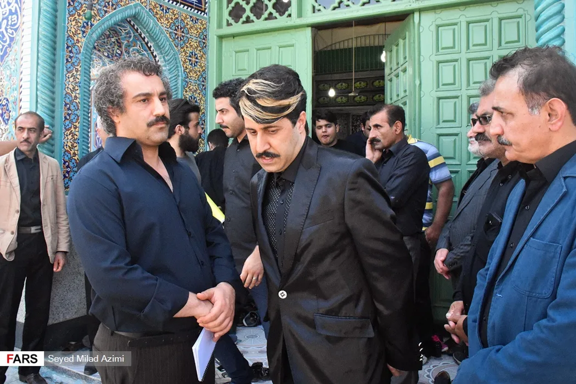 Mohsen Tanabandeh, Hooman Hajabdollahi, and Salman Khati in Capital (2011)