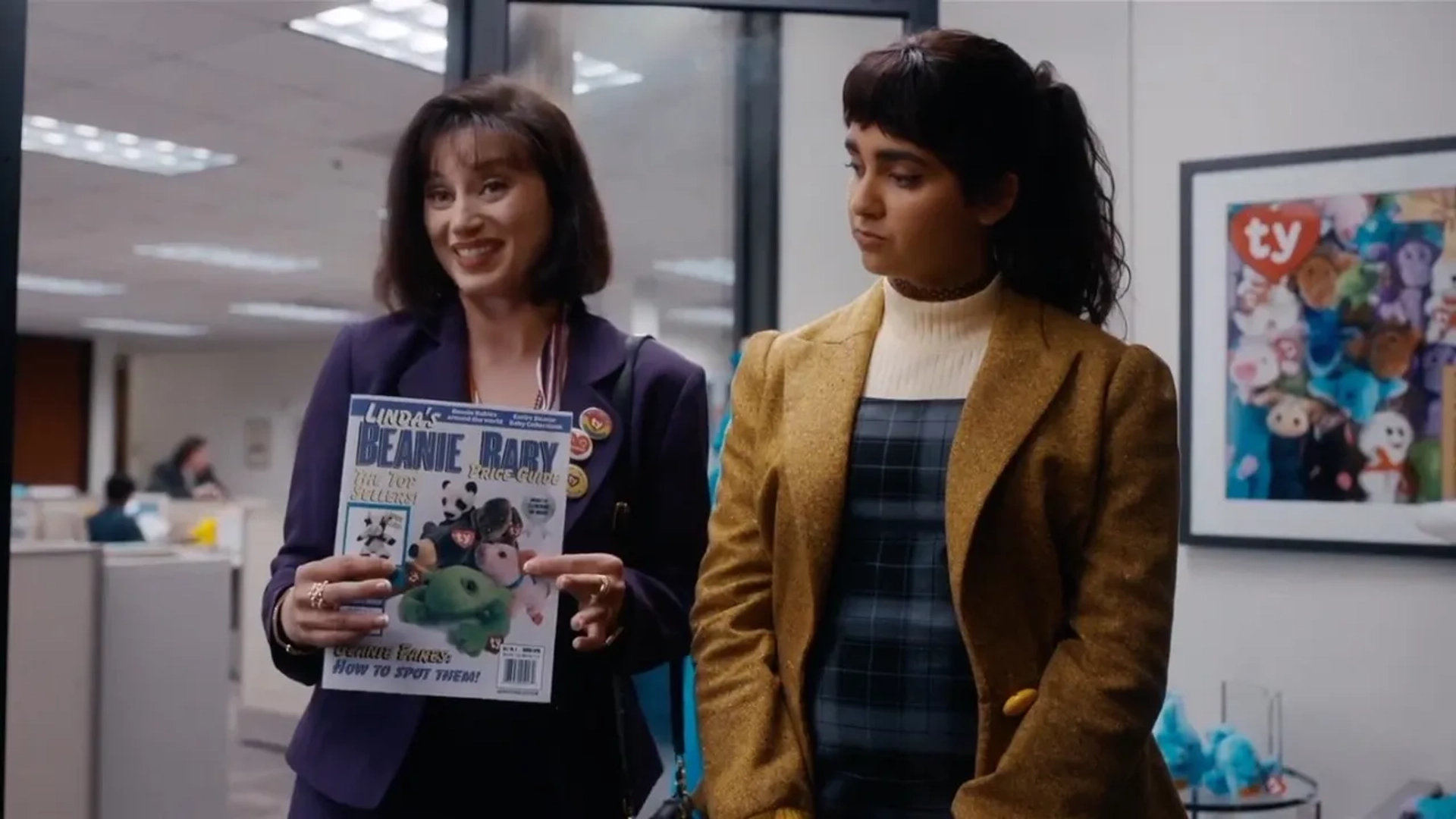 Geraldine Viswanathan and Callie Johnson in The Beanie Bubble (2023)