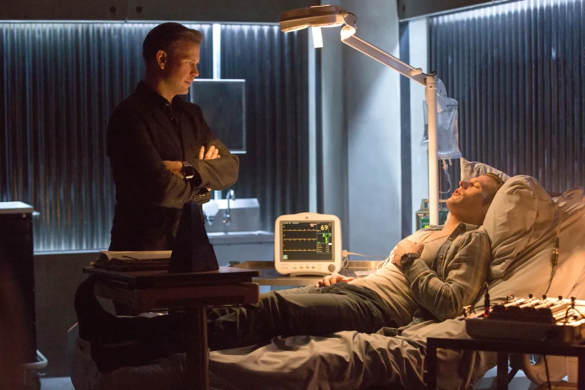 Matthew Davis and Zach Roerig in The Vampire Diaries (2009)