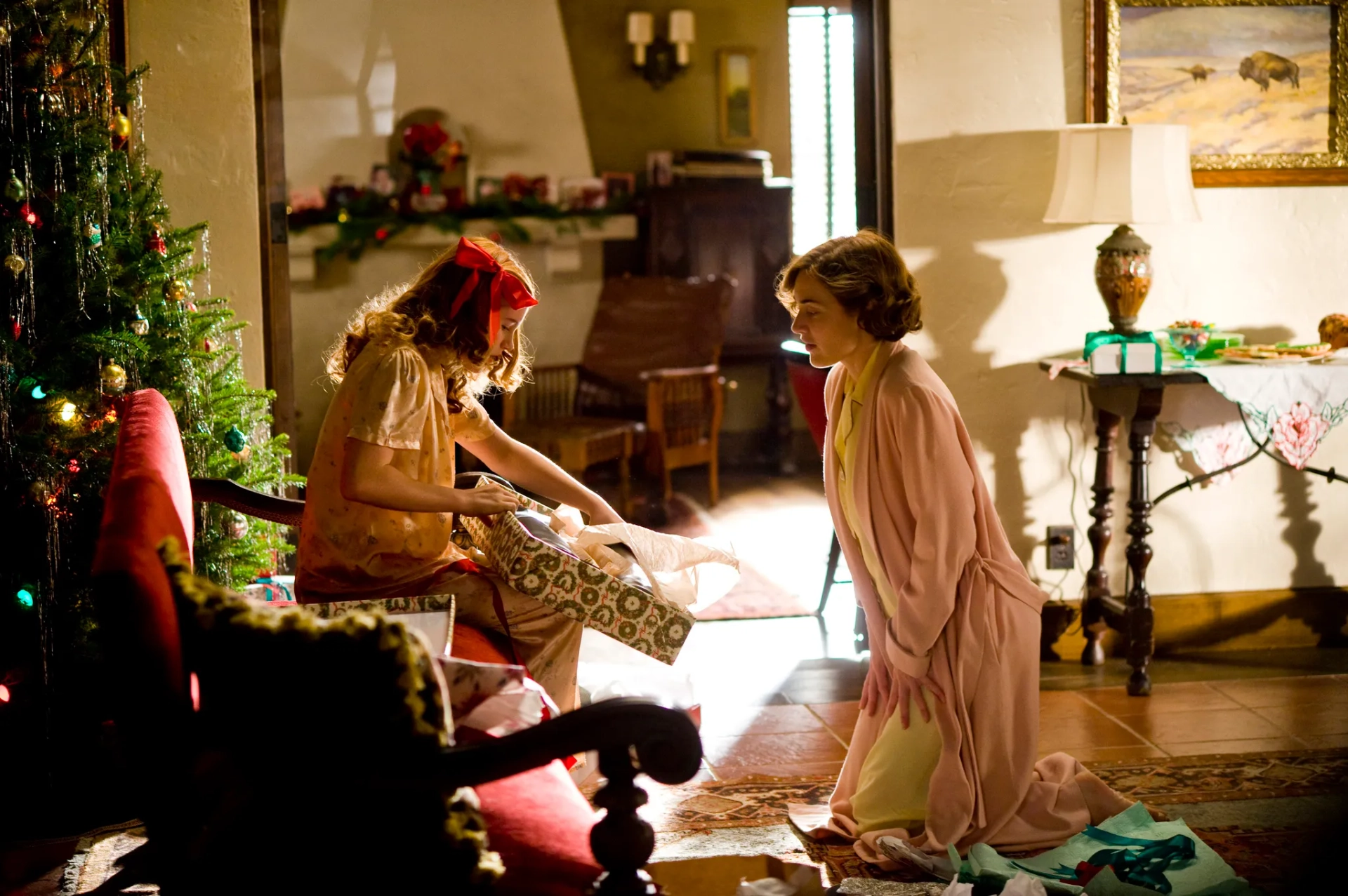 Kate Winslet and Morgan Turner in Mildred Pierce (2011)