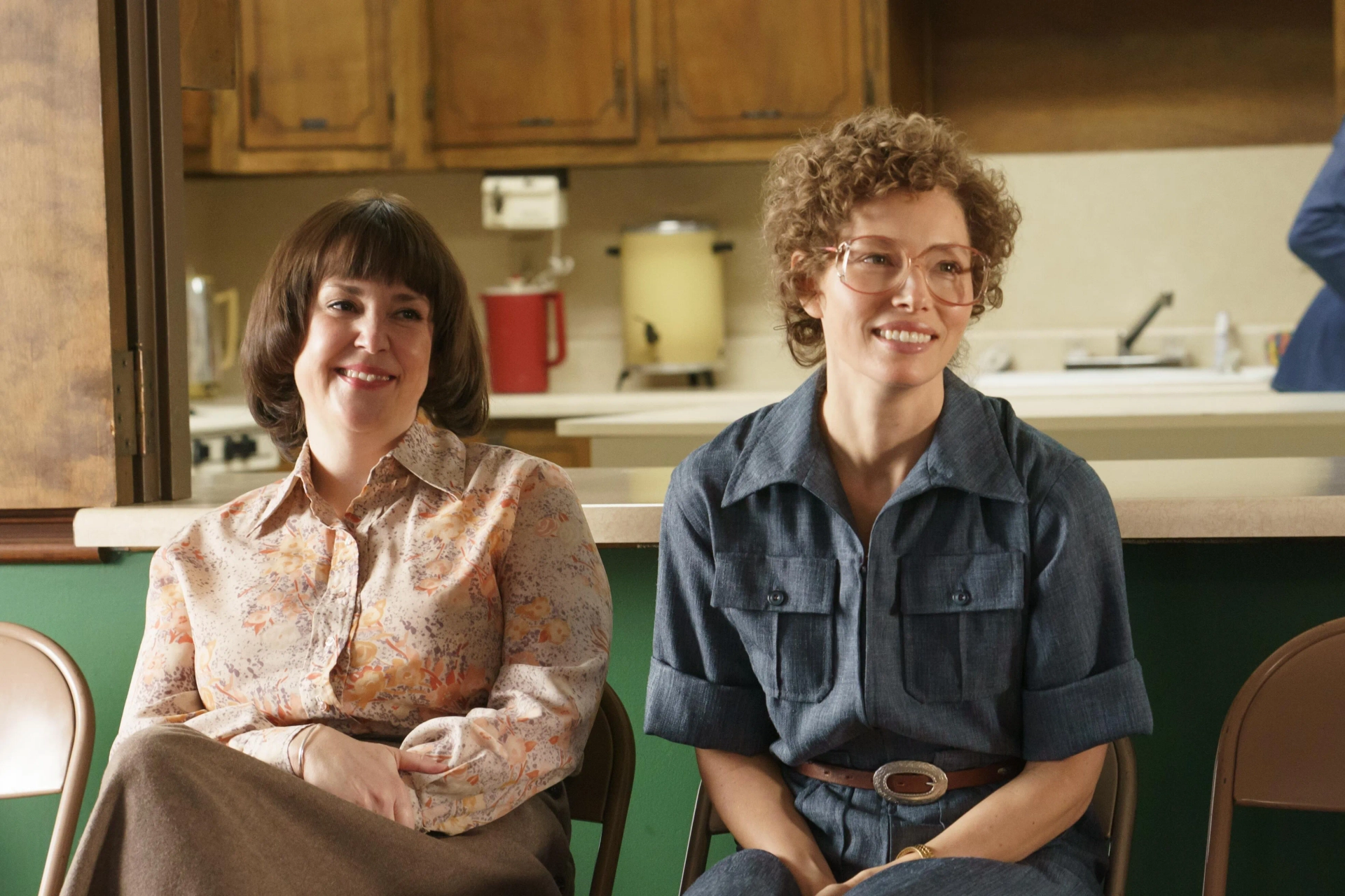 Melanie Lynskey and Jessica Biel in Candy (2022)