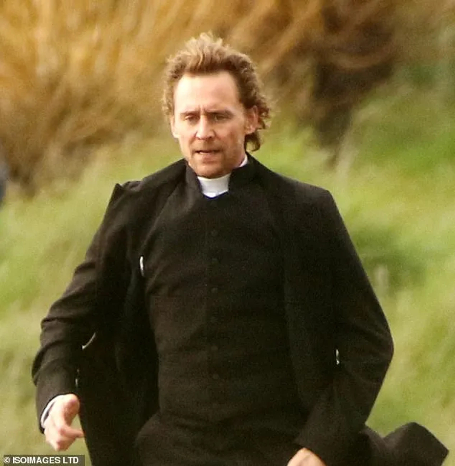 Tom Hiddleston in The Essex Serpent (2022)