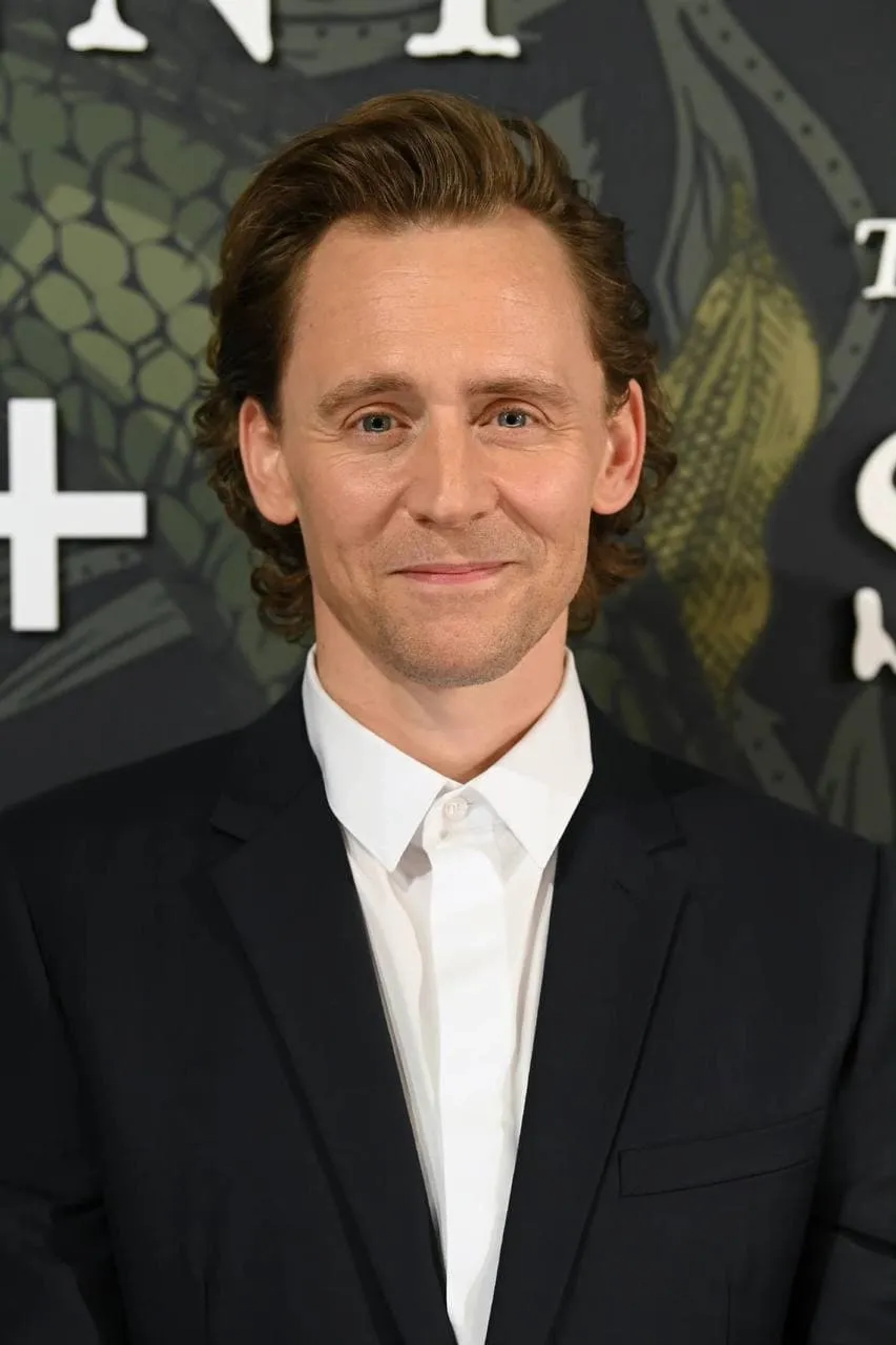 Tom Hiddleston at an event for The Essex Serpent (2022)