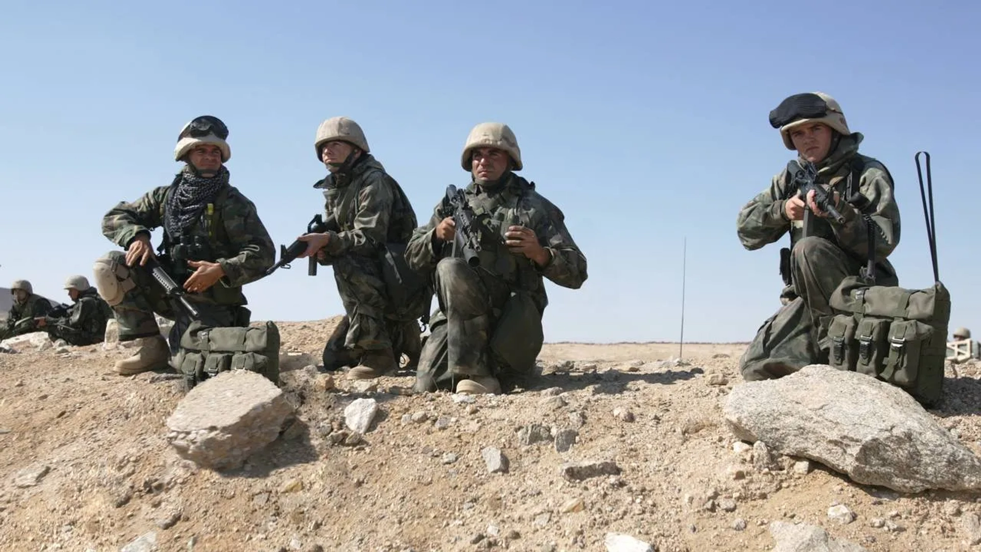 Michael Kelly, James Ransone, and Stark Sands in Generation Kill (2008)