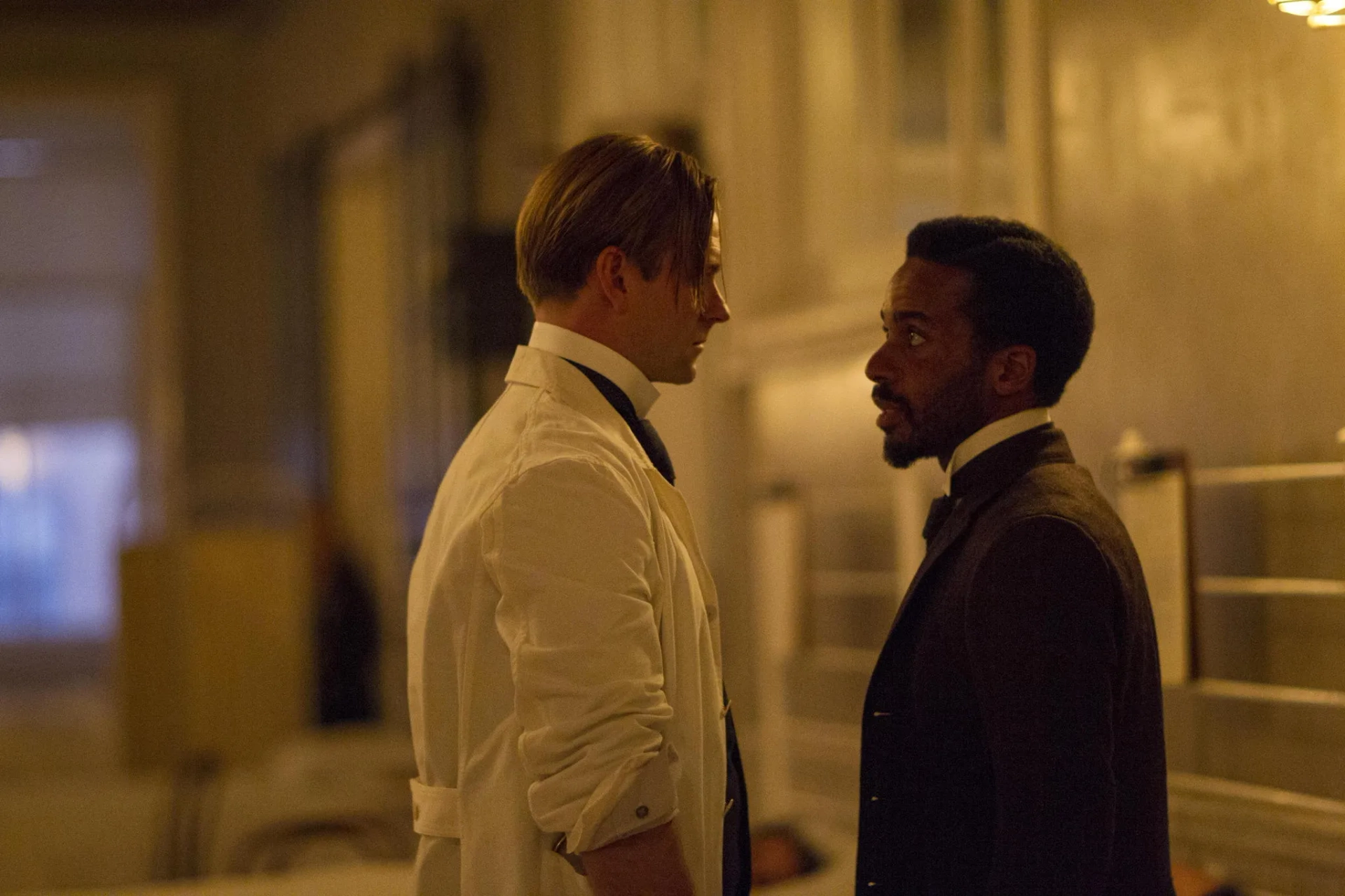 Eric Johnson and André Holland in The Knick (2014)